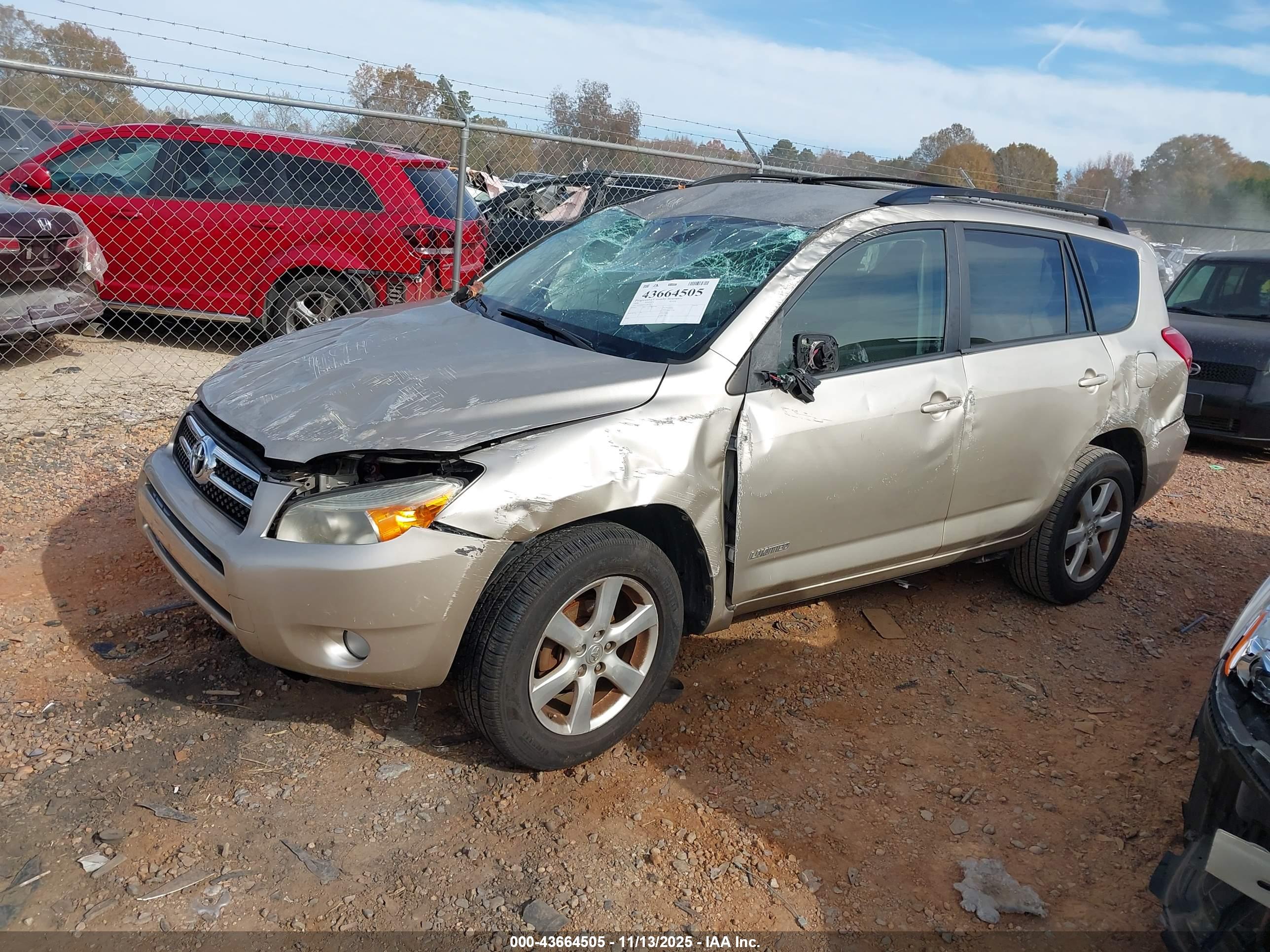 TOYOTA RAV4 image 2
