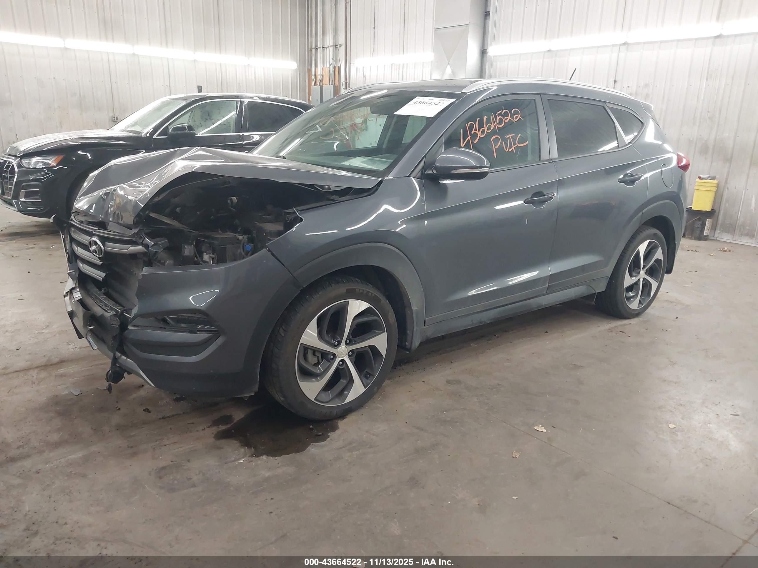 HYUNDAI TUCSON image 2