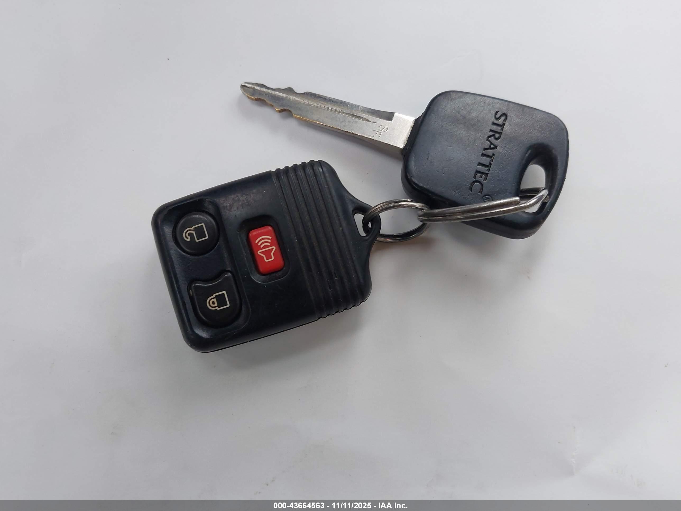 FORD ESCAPE image 11