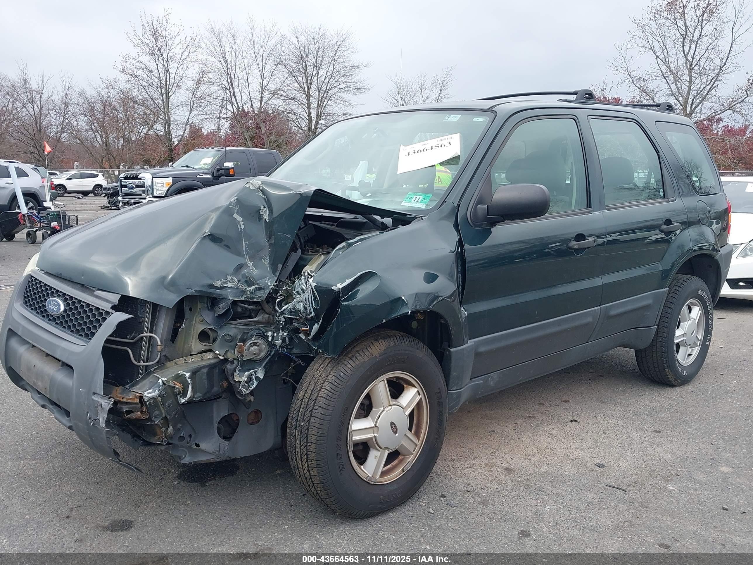 FORD ESCAPE image 2