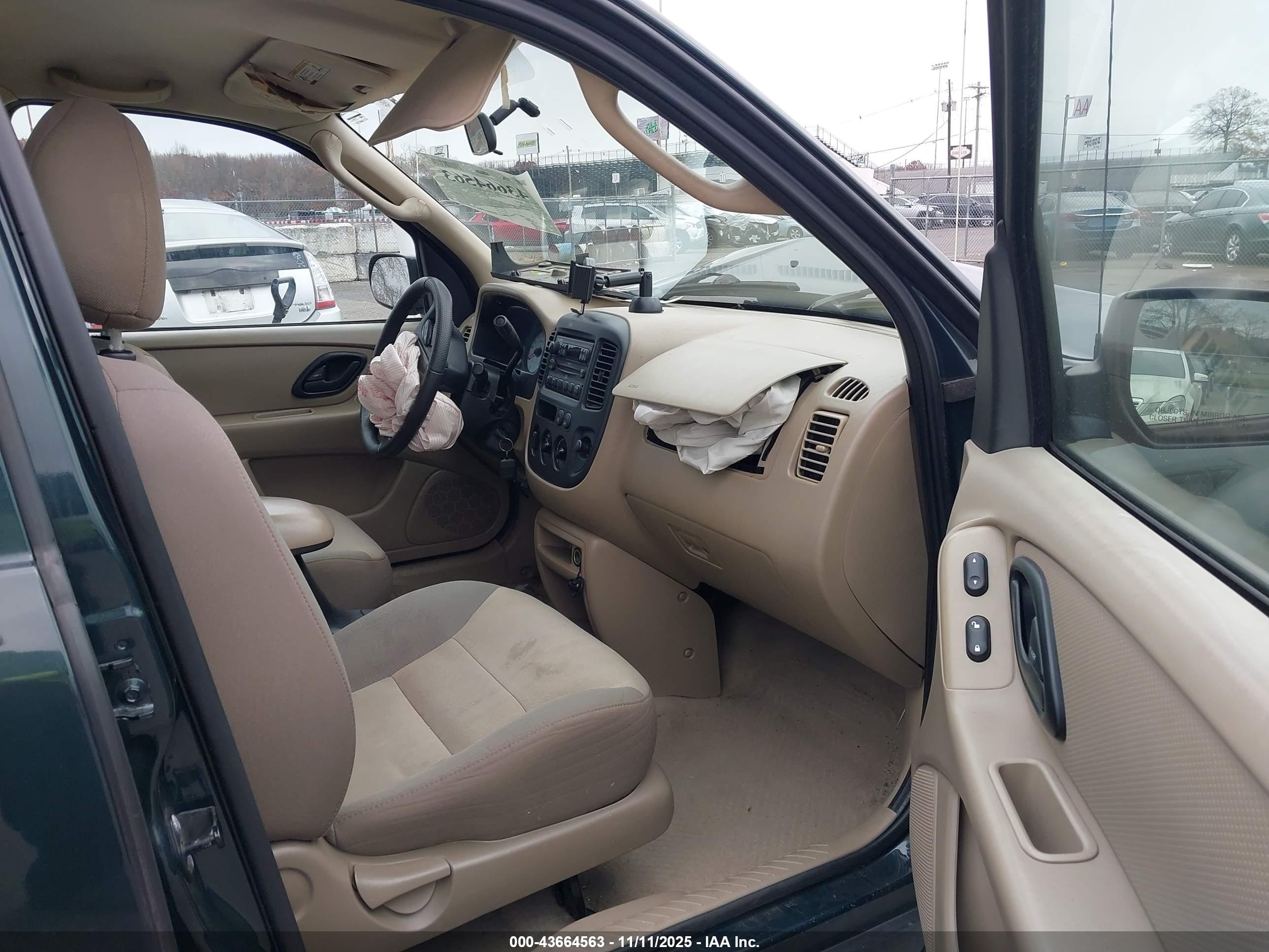 FORD ESCAPE image 5