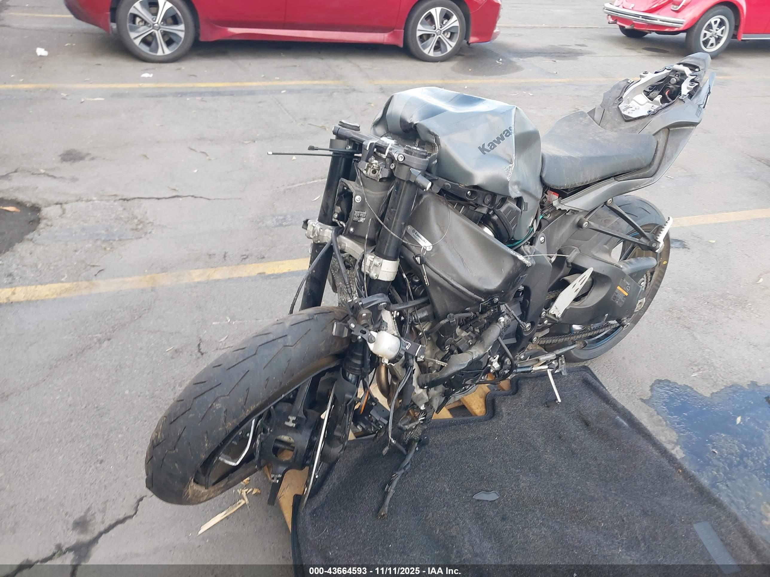 KAWASAKI ZX636 image 2