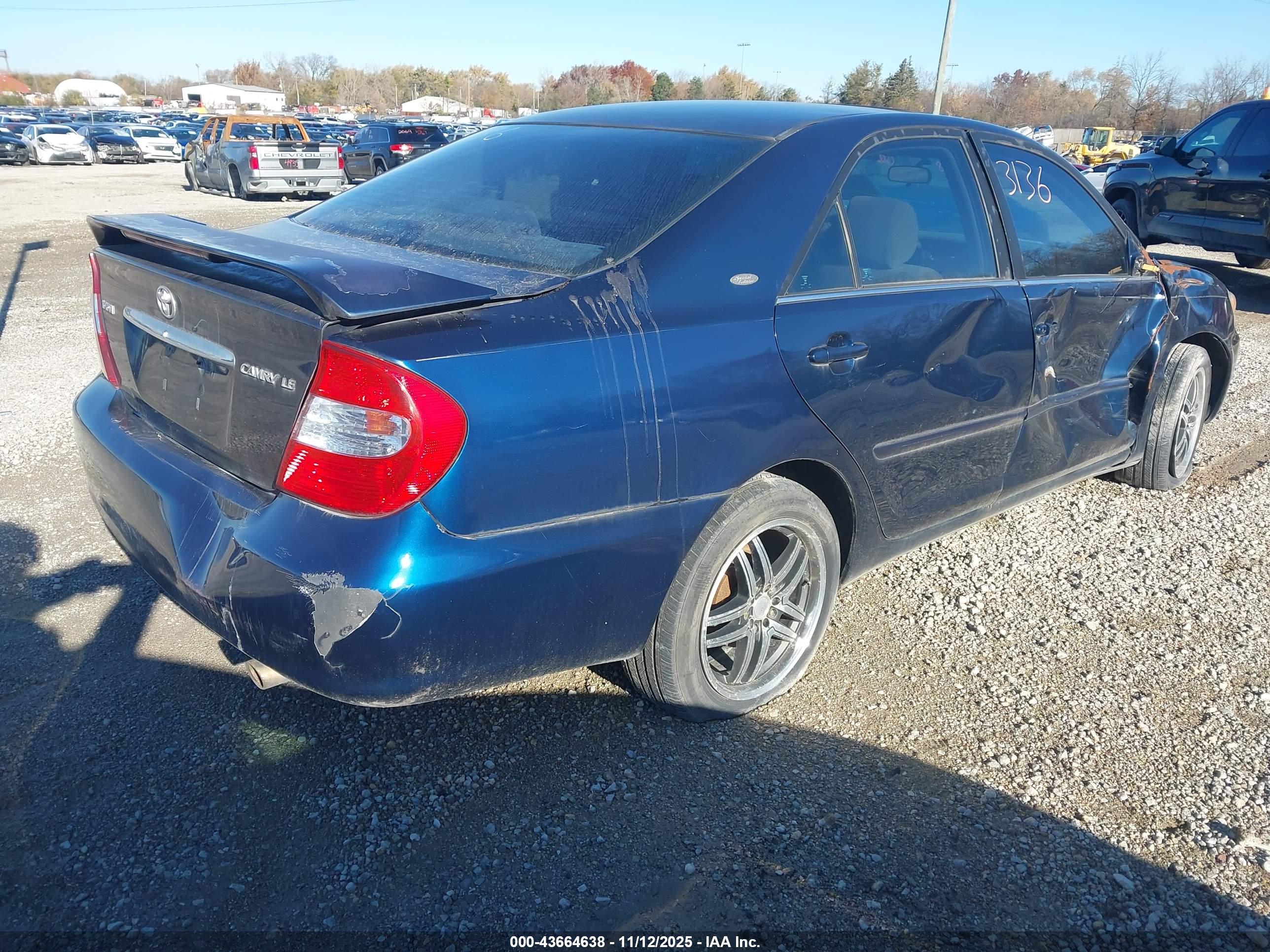 TOYOTA CAMRY image 4