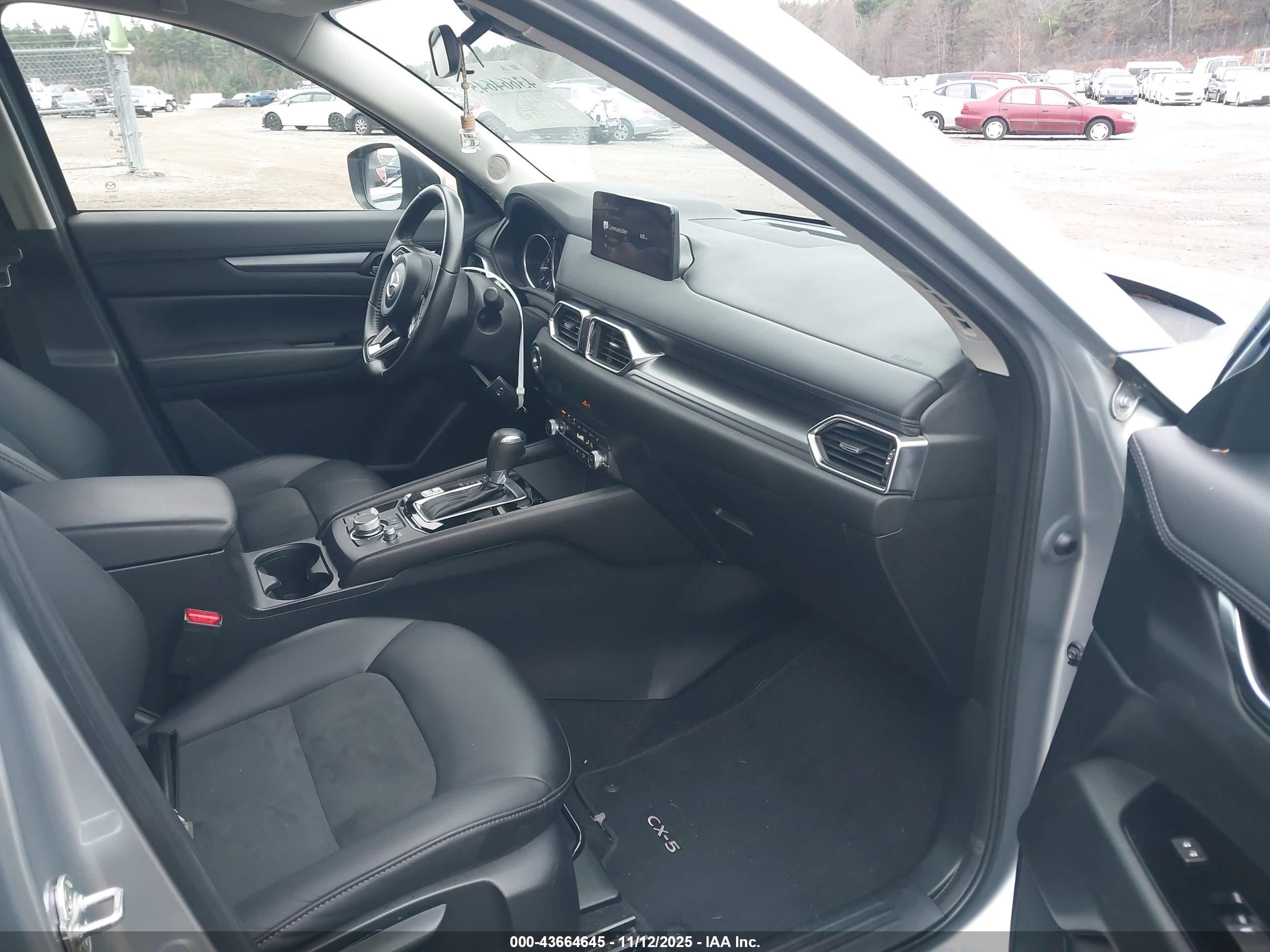 MAZDA CX-5 image 5