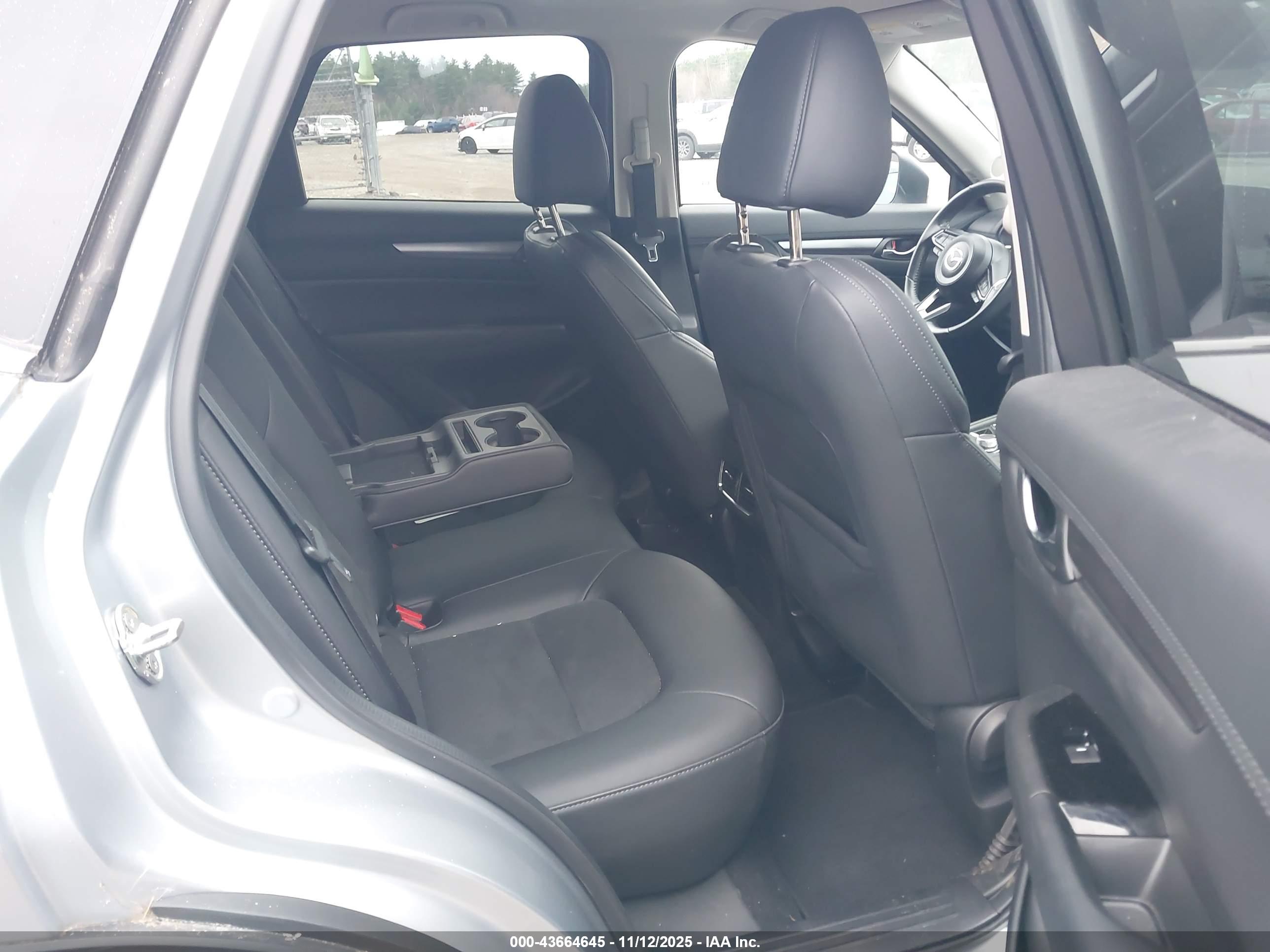 MAZDA CX-5 image 8