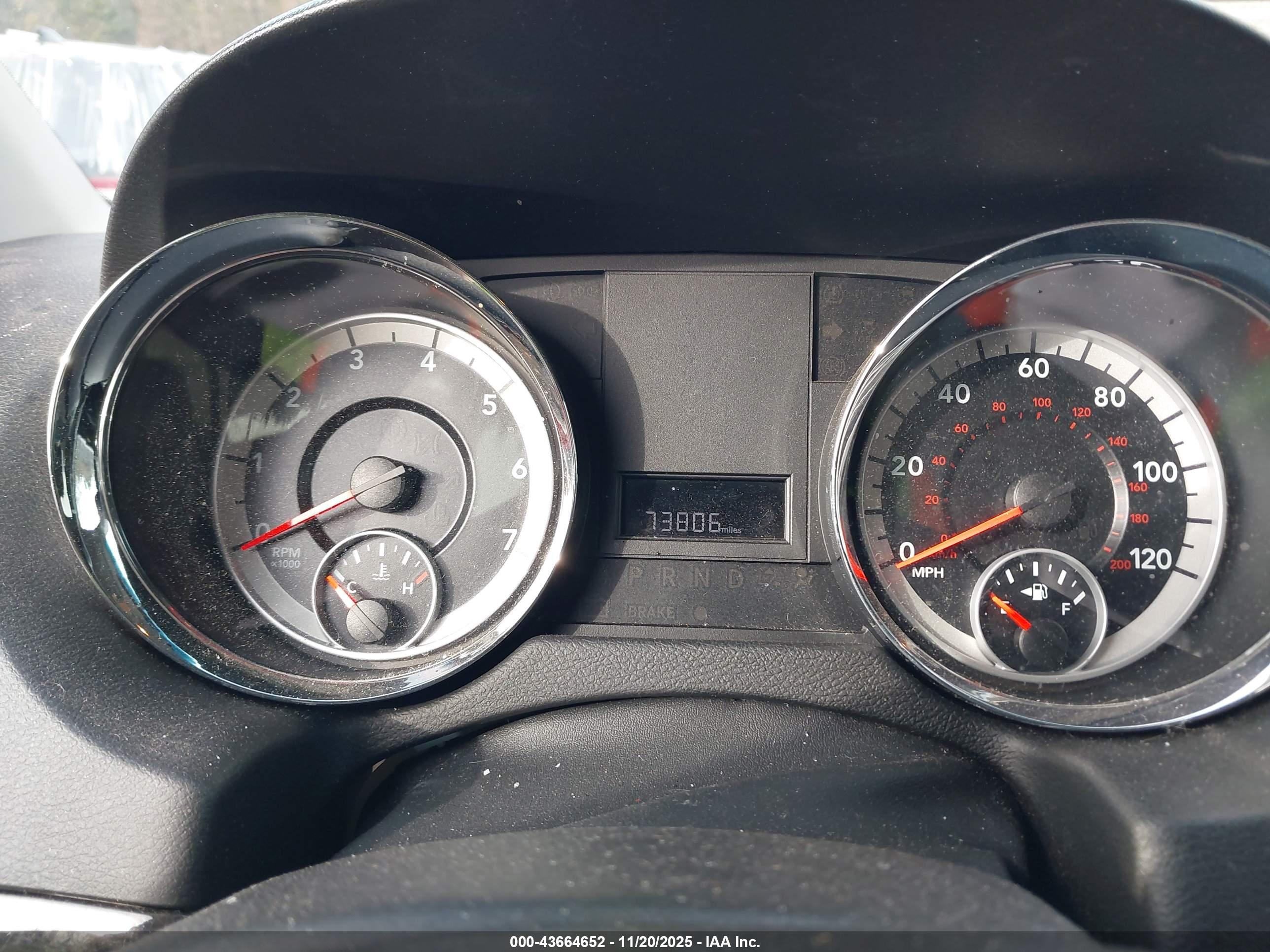 DODGE GRAND image 7
