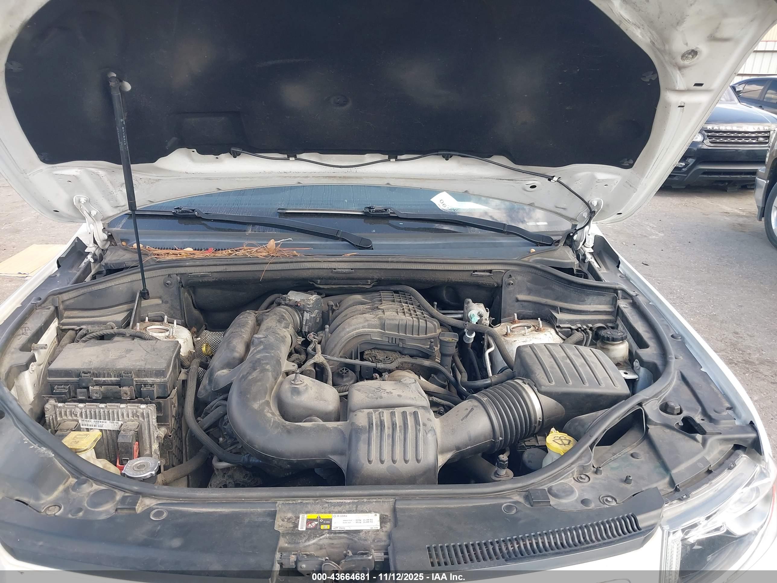 JEEP GRAND image 10