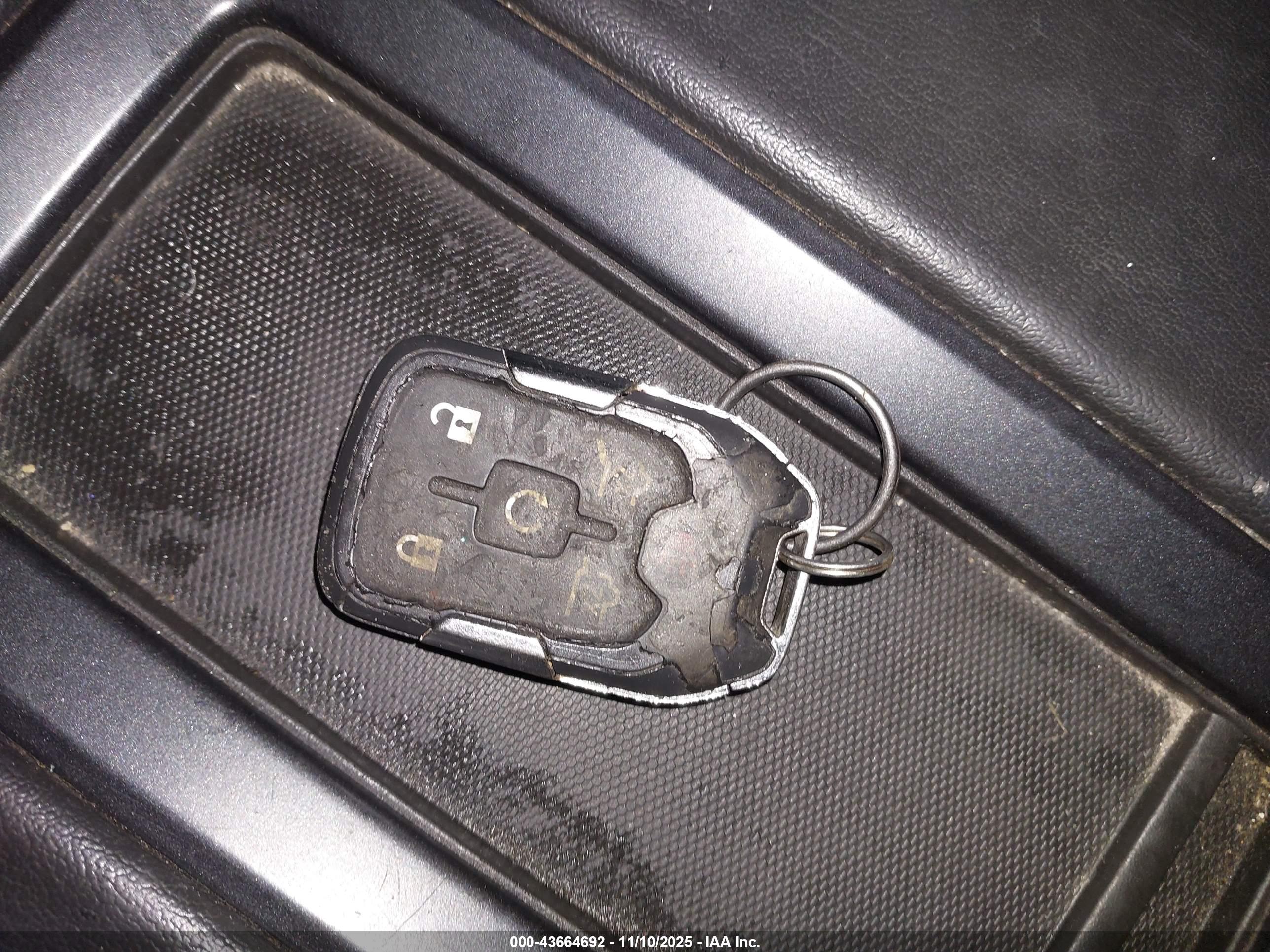 GMC YUKON image 11