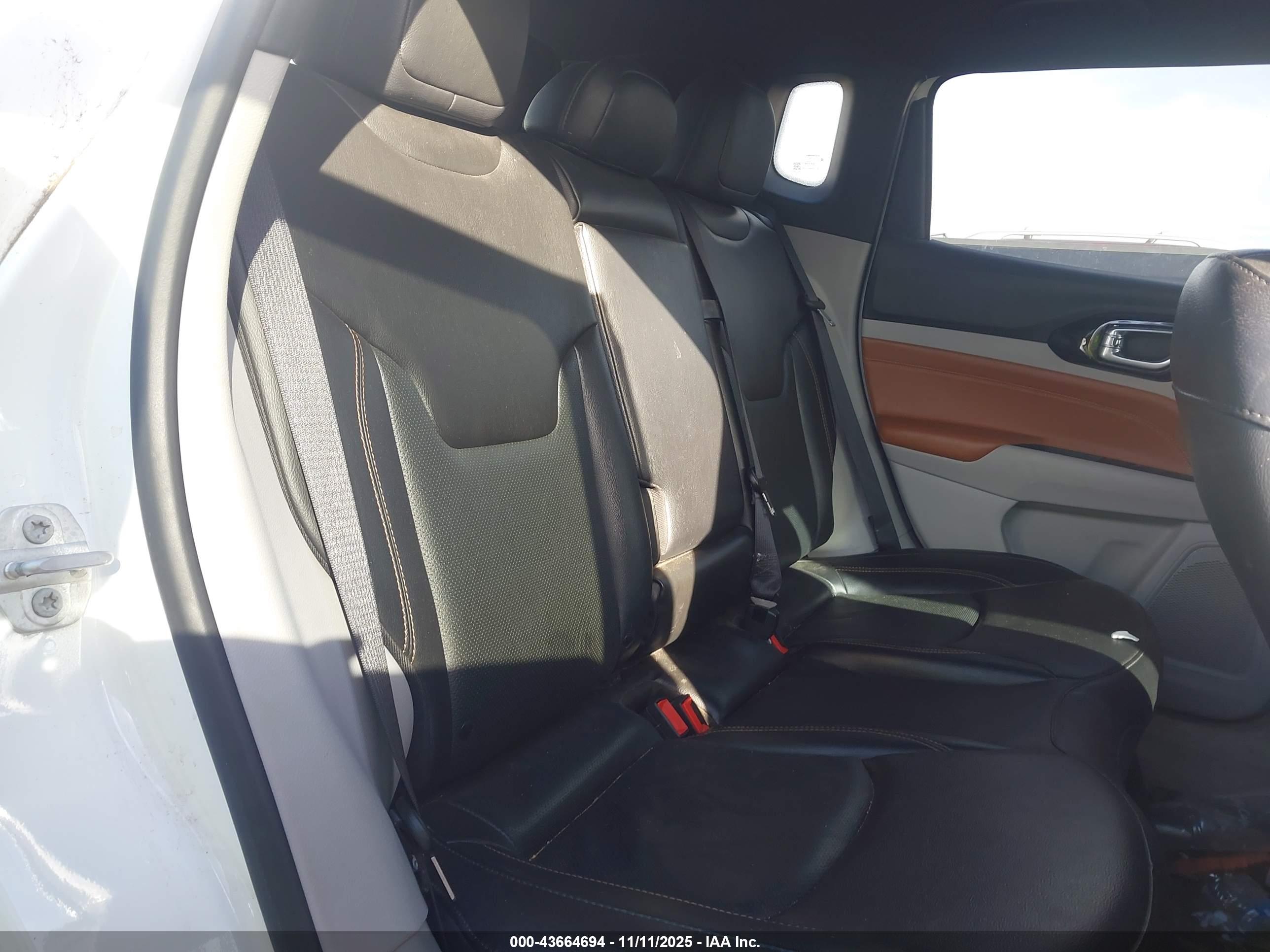 JEEP COMPASS image 8
