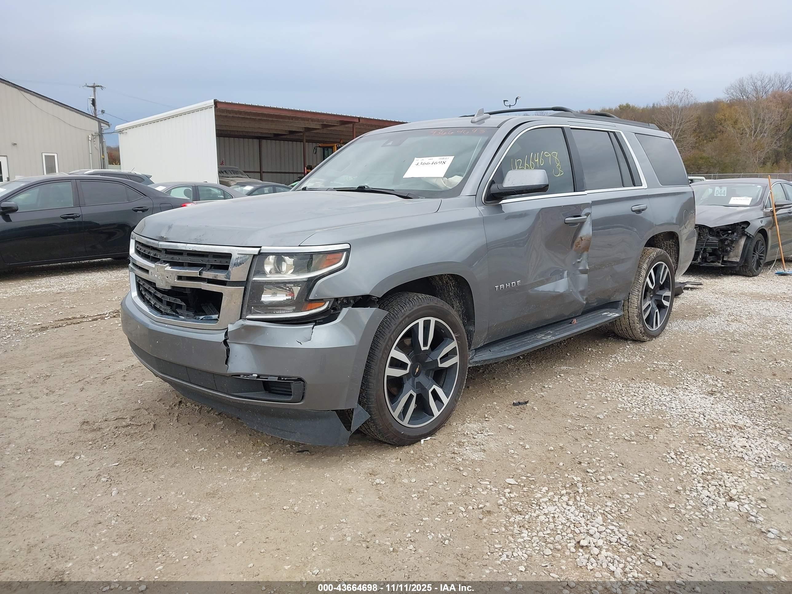 CHEVROLET TAHOE image 2