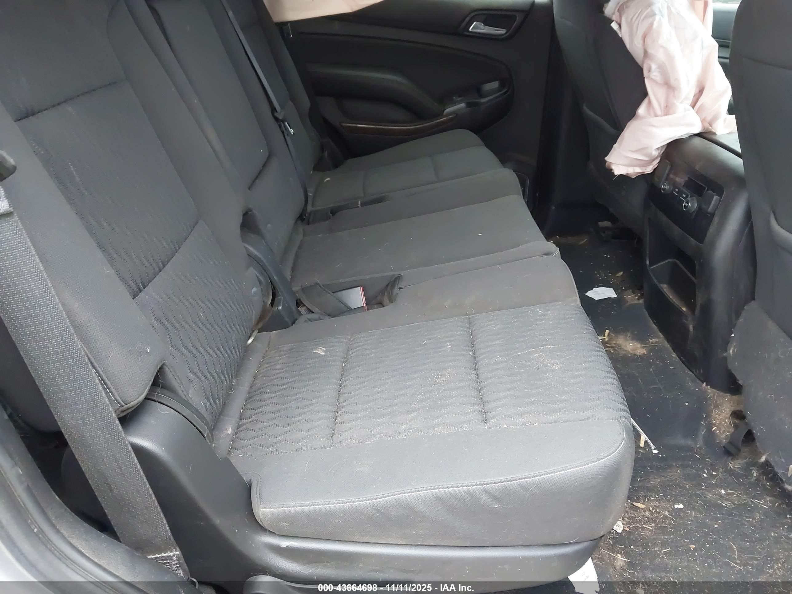 CHEVROLET TAHOE image 8