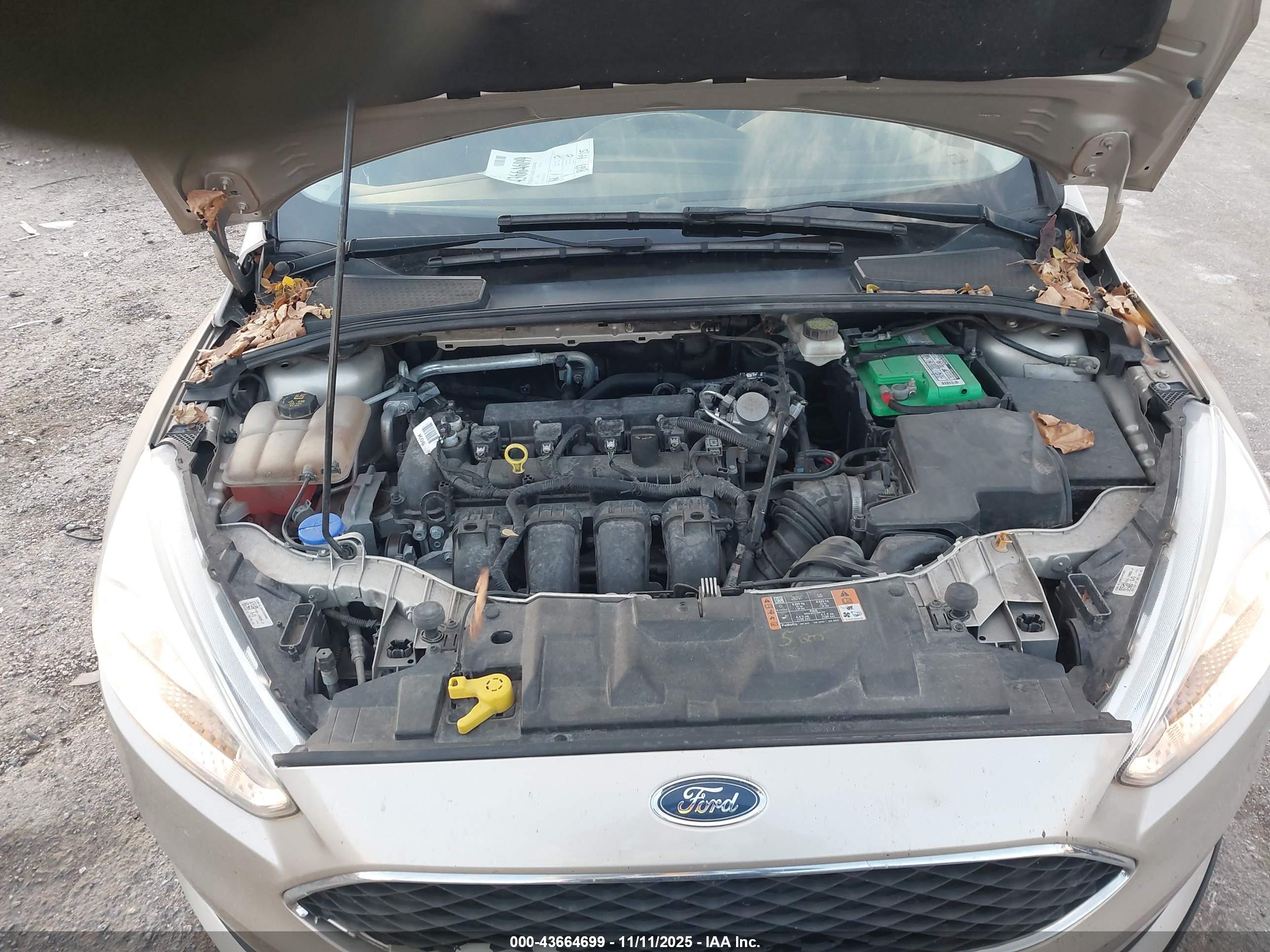 FORD FOCUS image 10