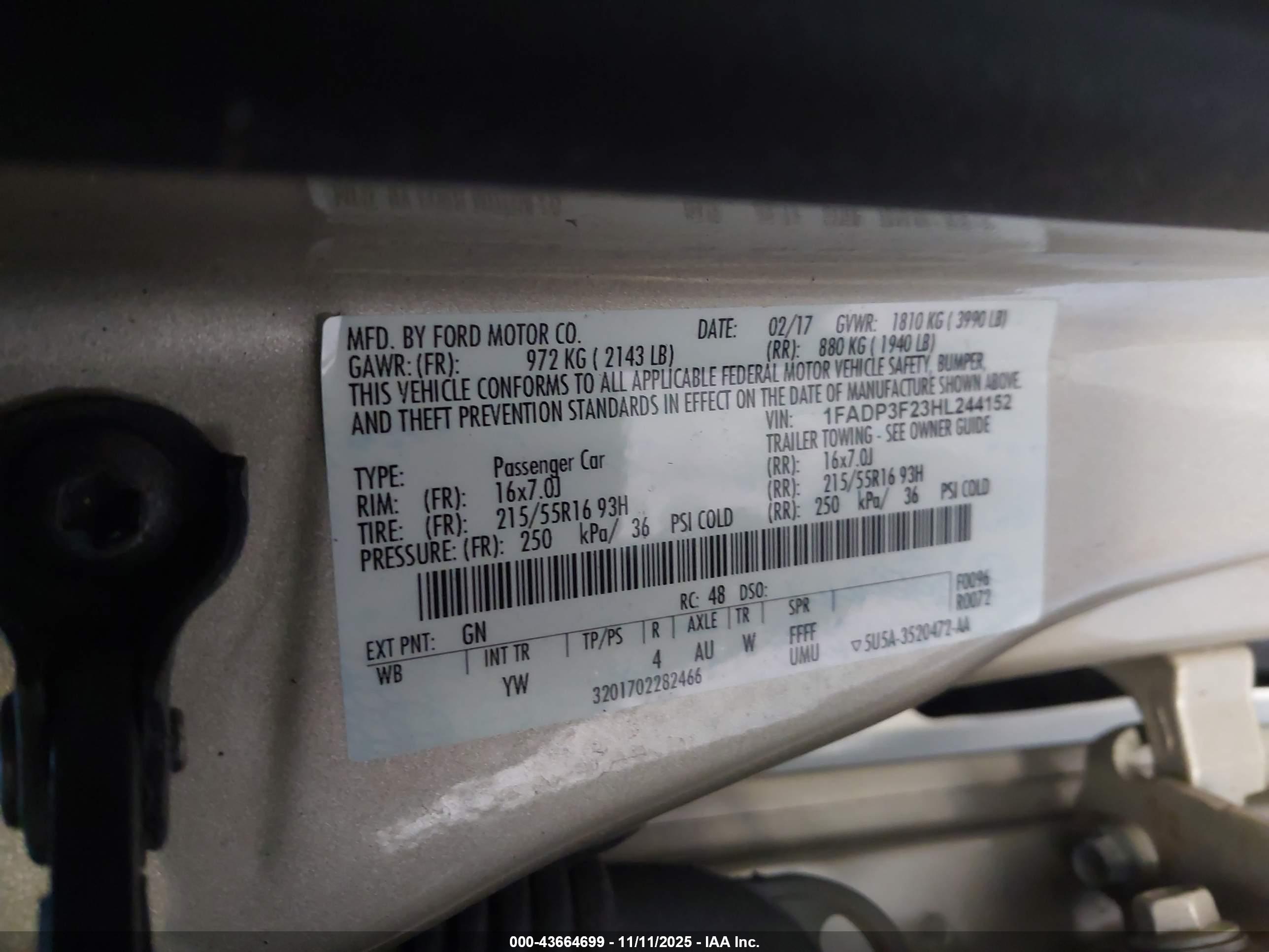FORD FOCUS image 9