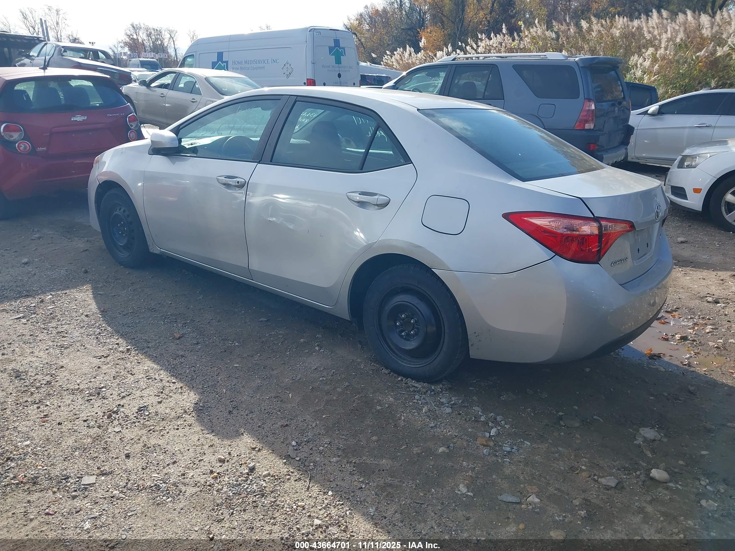 TOYOTA COROLLA image 3