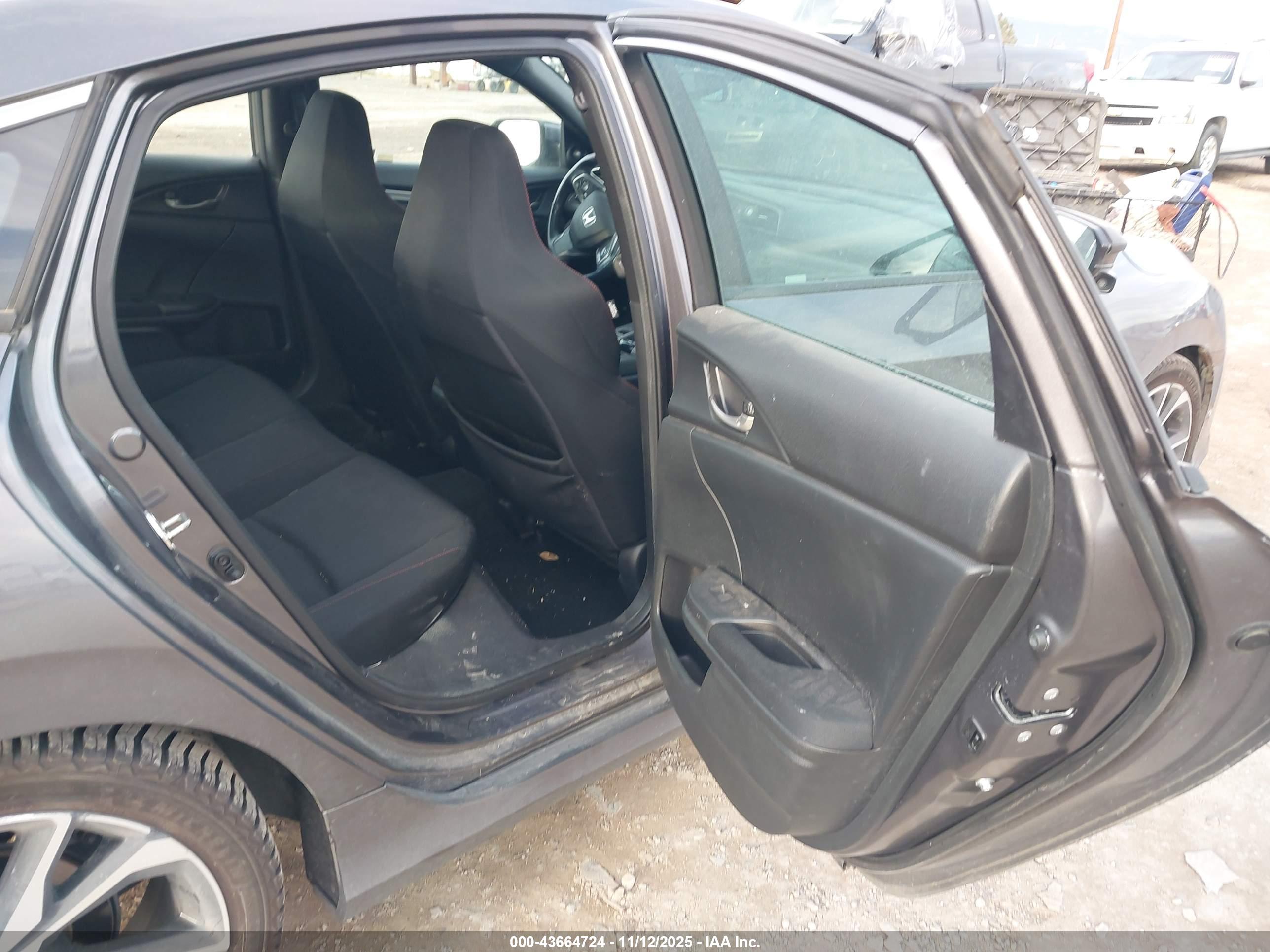 HONDA CIVIC image 8