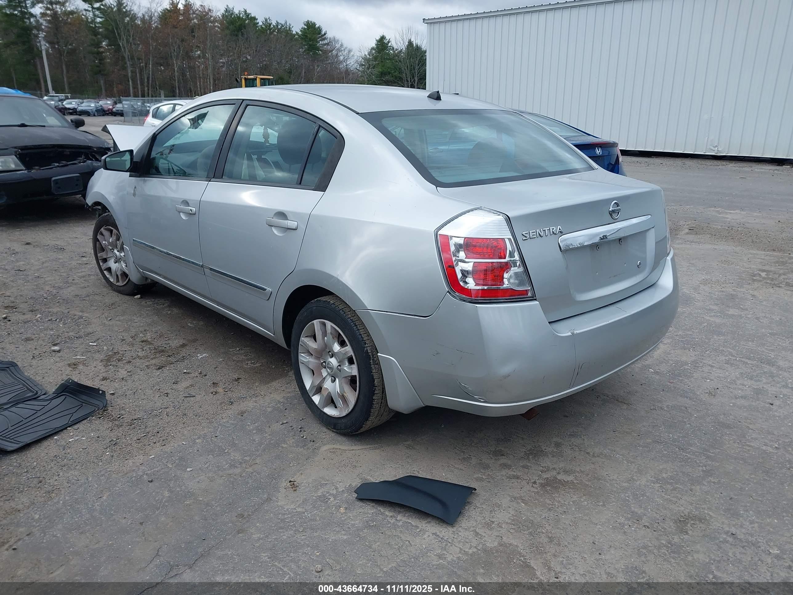 NISSAN SENTRA image 3