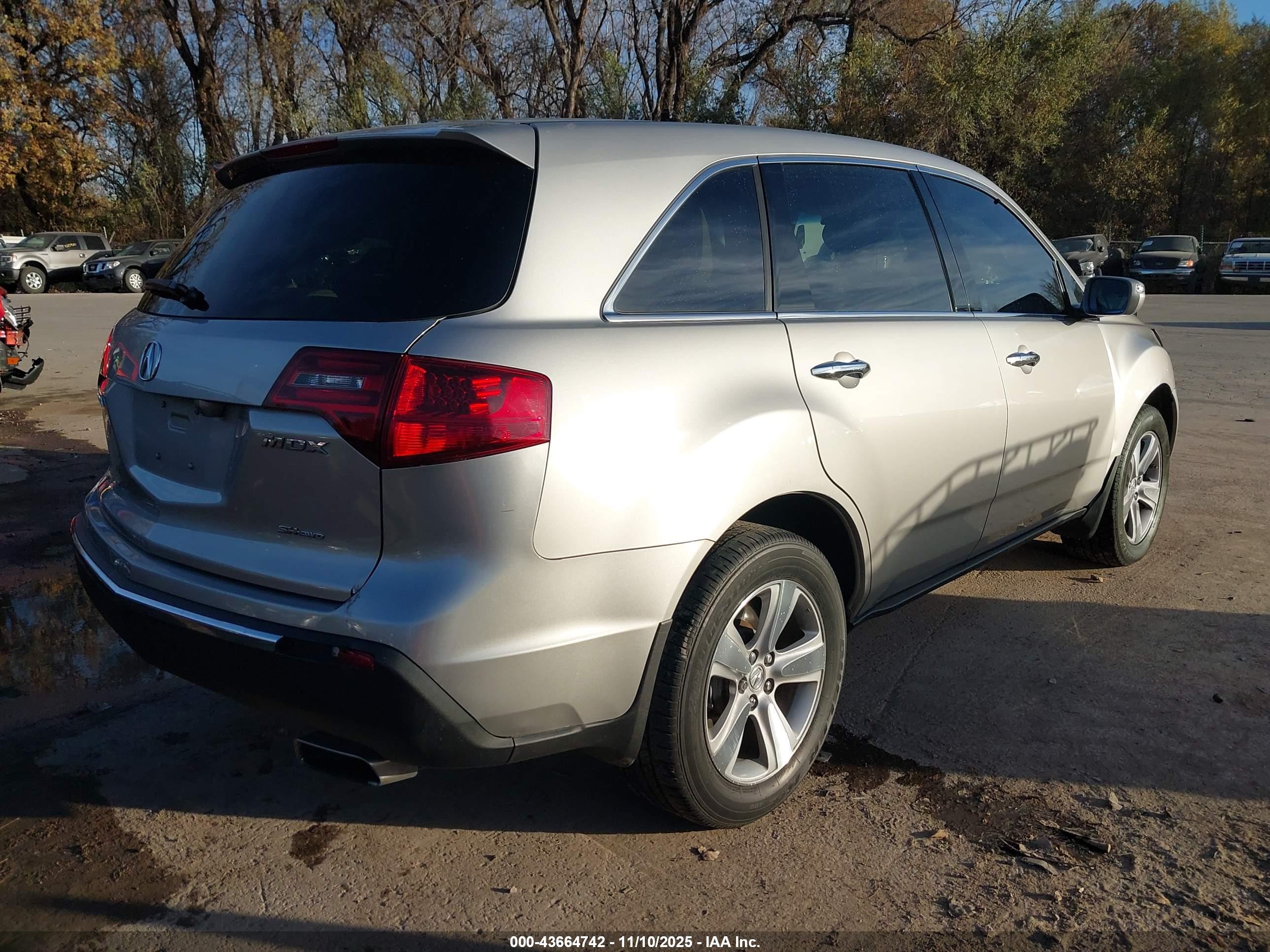 ACURA MDX image 4
