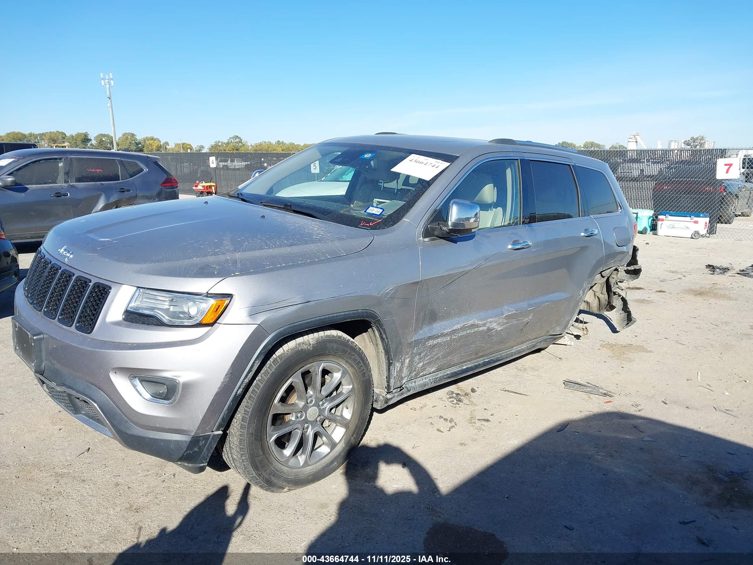 JEEP GRAND image 2