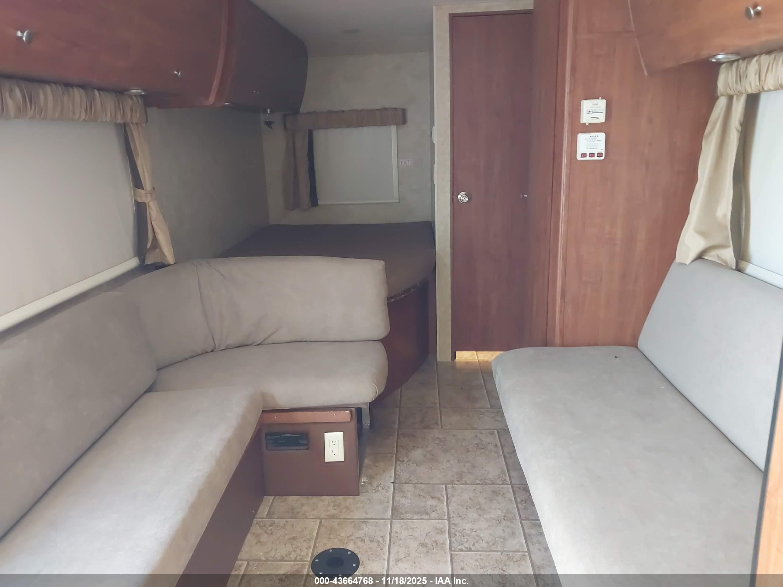 JAYCO SKYLARK image 8