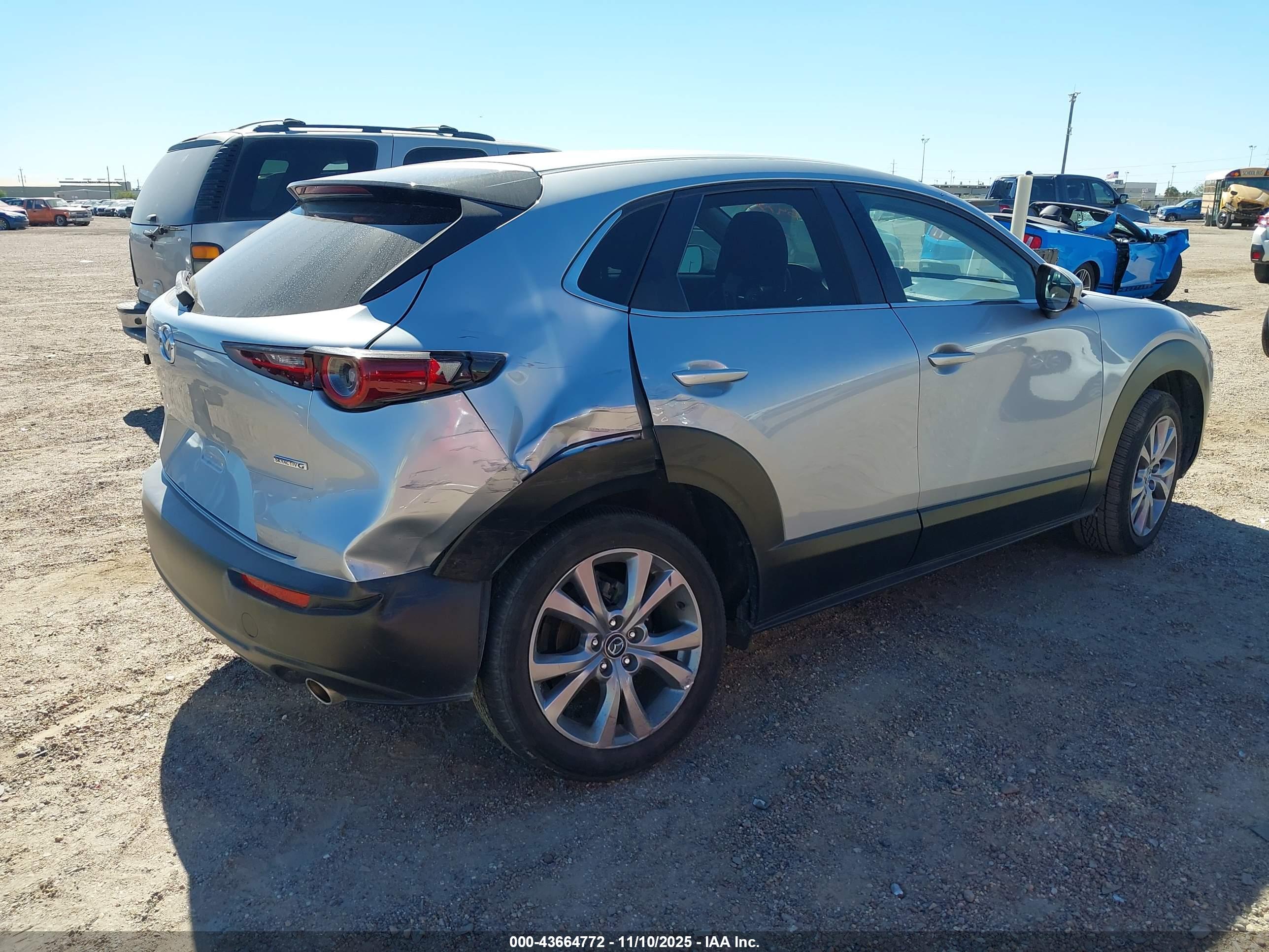 MAZDA CX-30 image 4