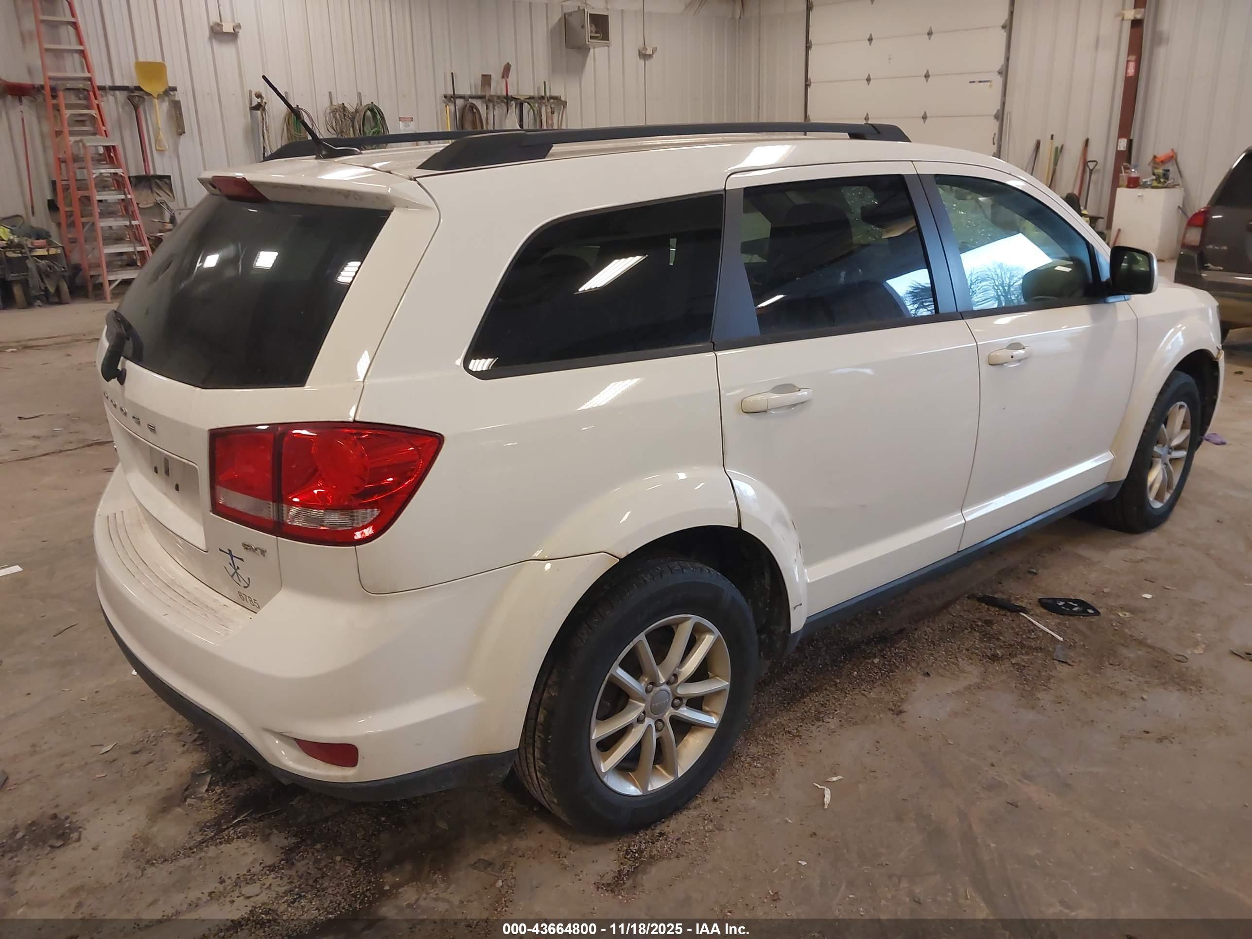 DODGE JOURNEY image 4