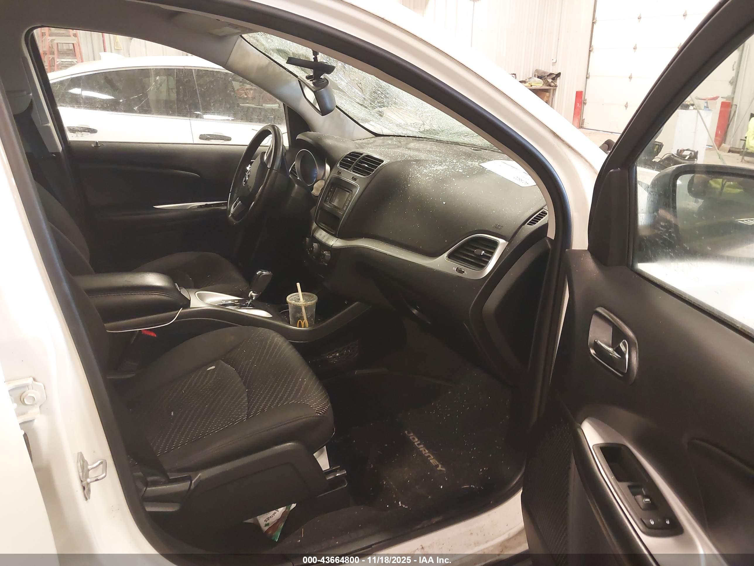 DODGE JOURNEY image 5