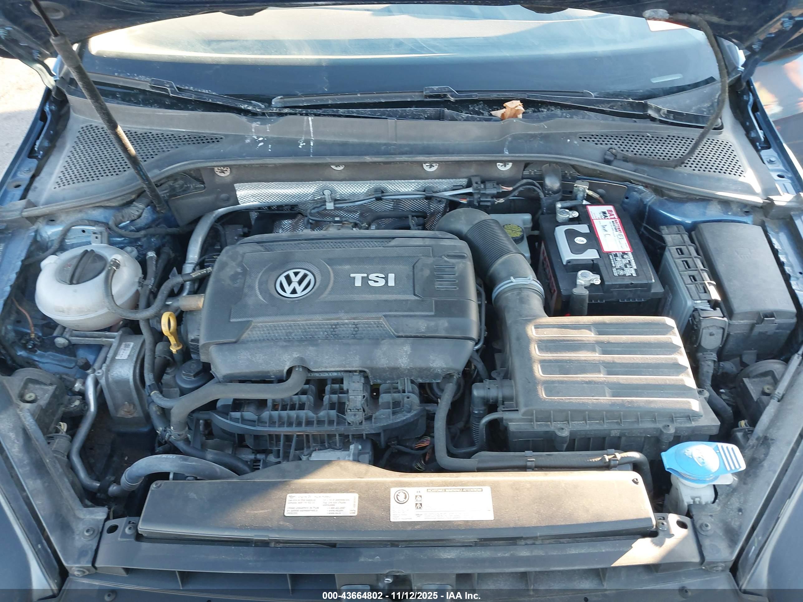 VOLKSWAGEN GOLF image 10