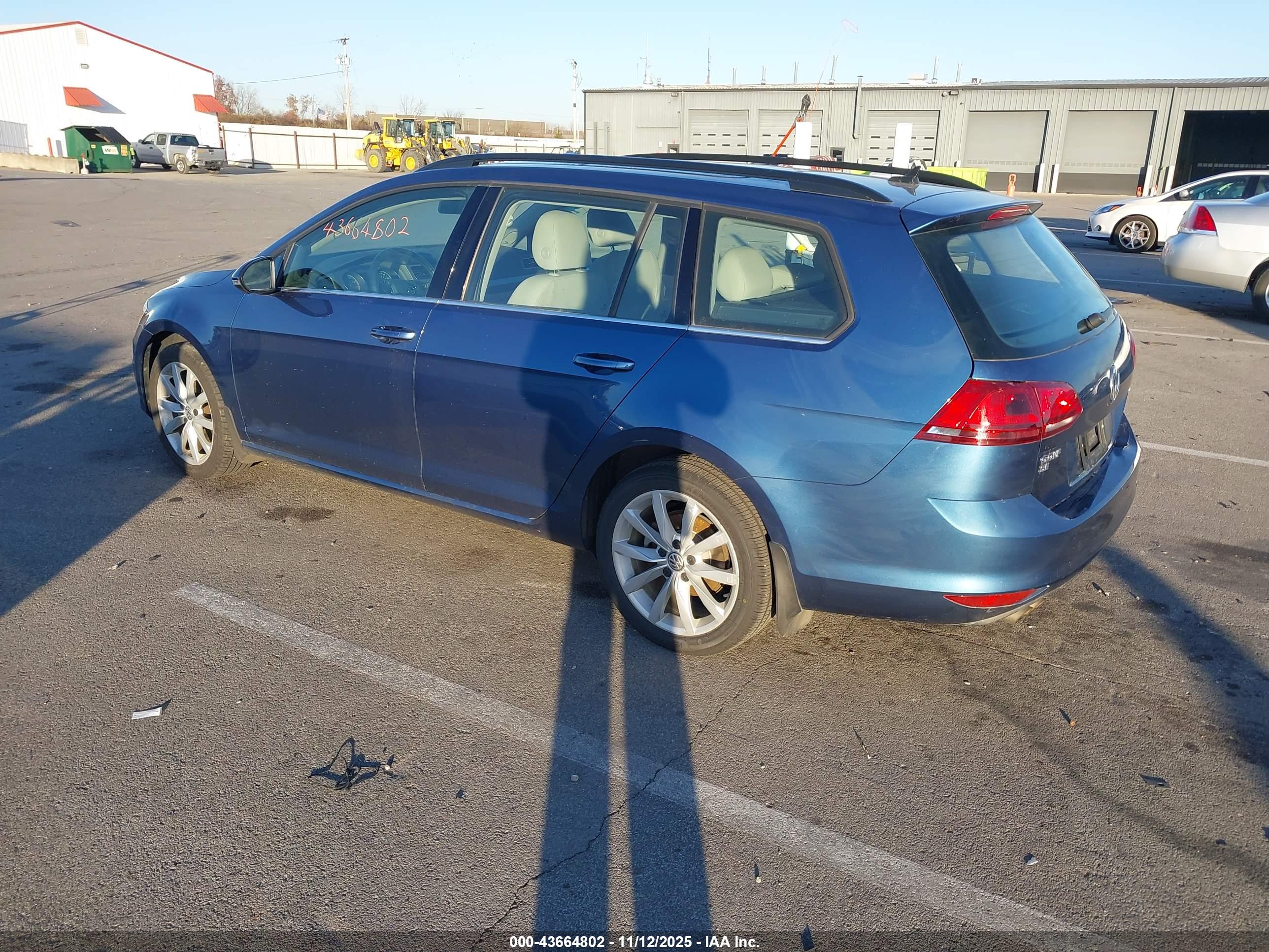VOLKSWAGEN GOLF image 3