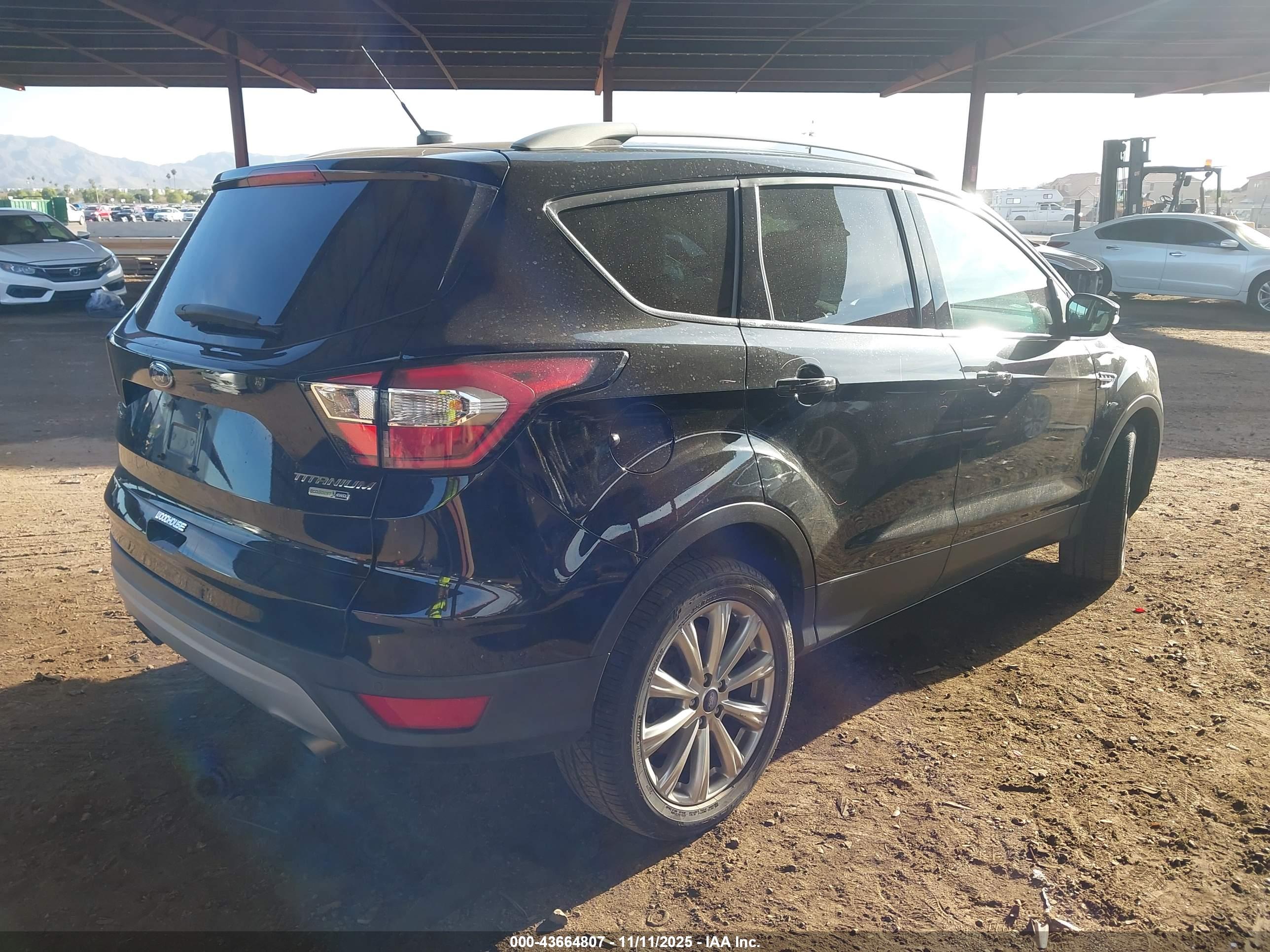 FORD ESCAPE image 4