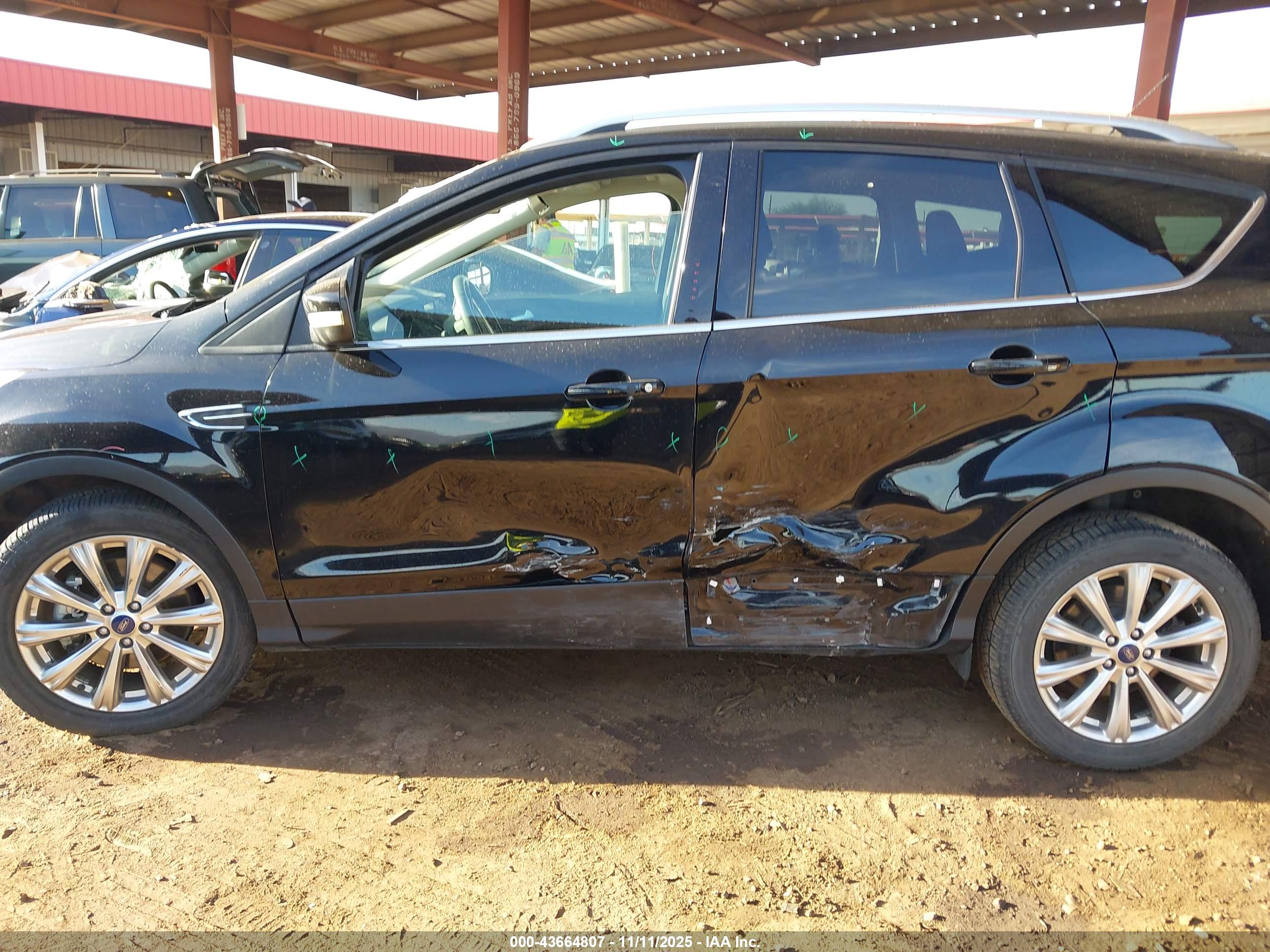 FORD ESCAPE image 6