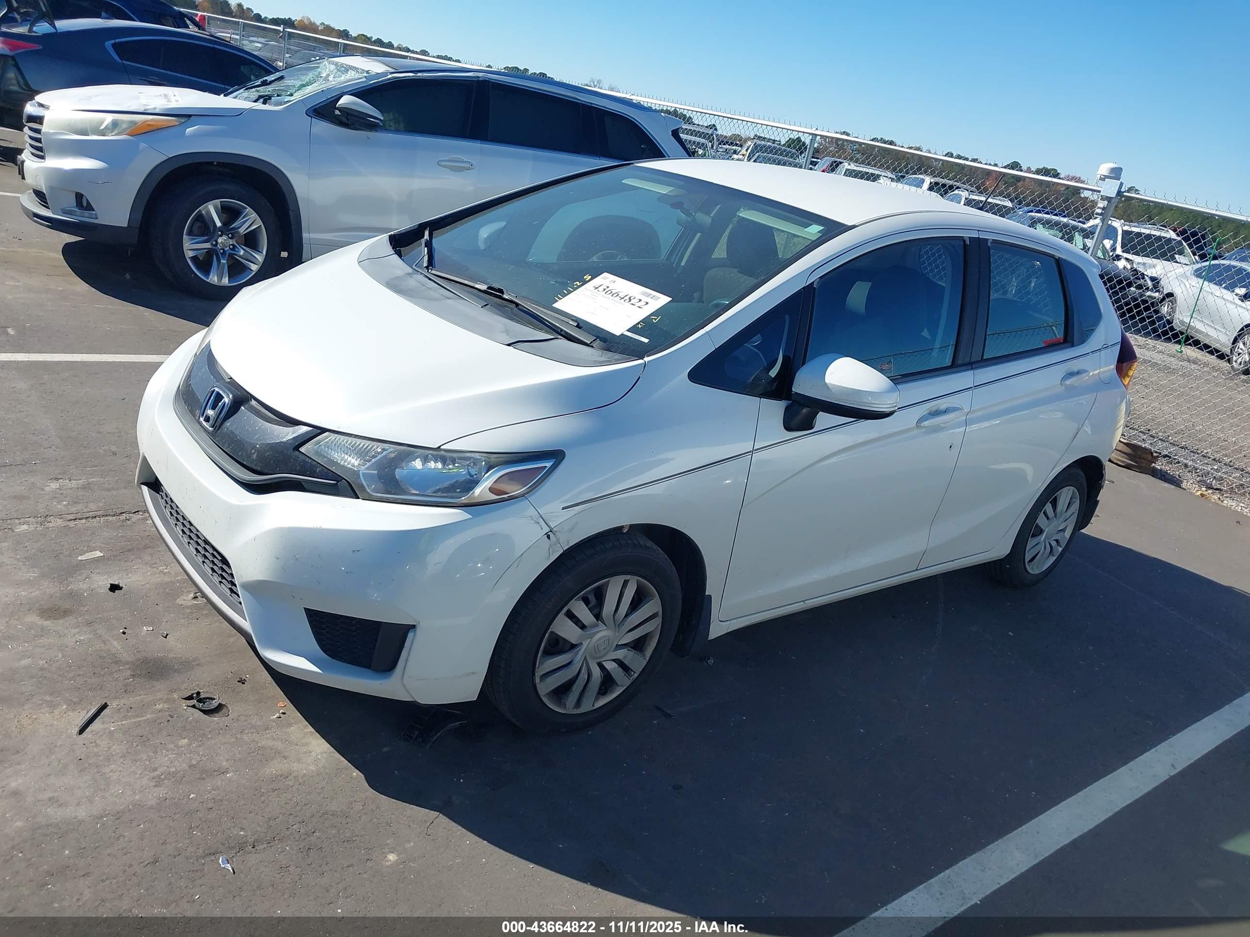 HONDA FIT image 2