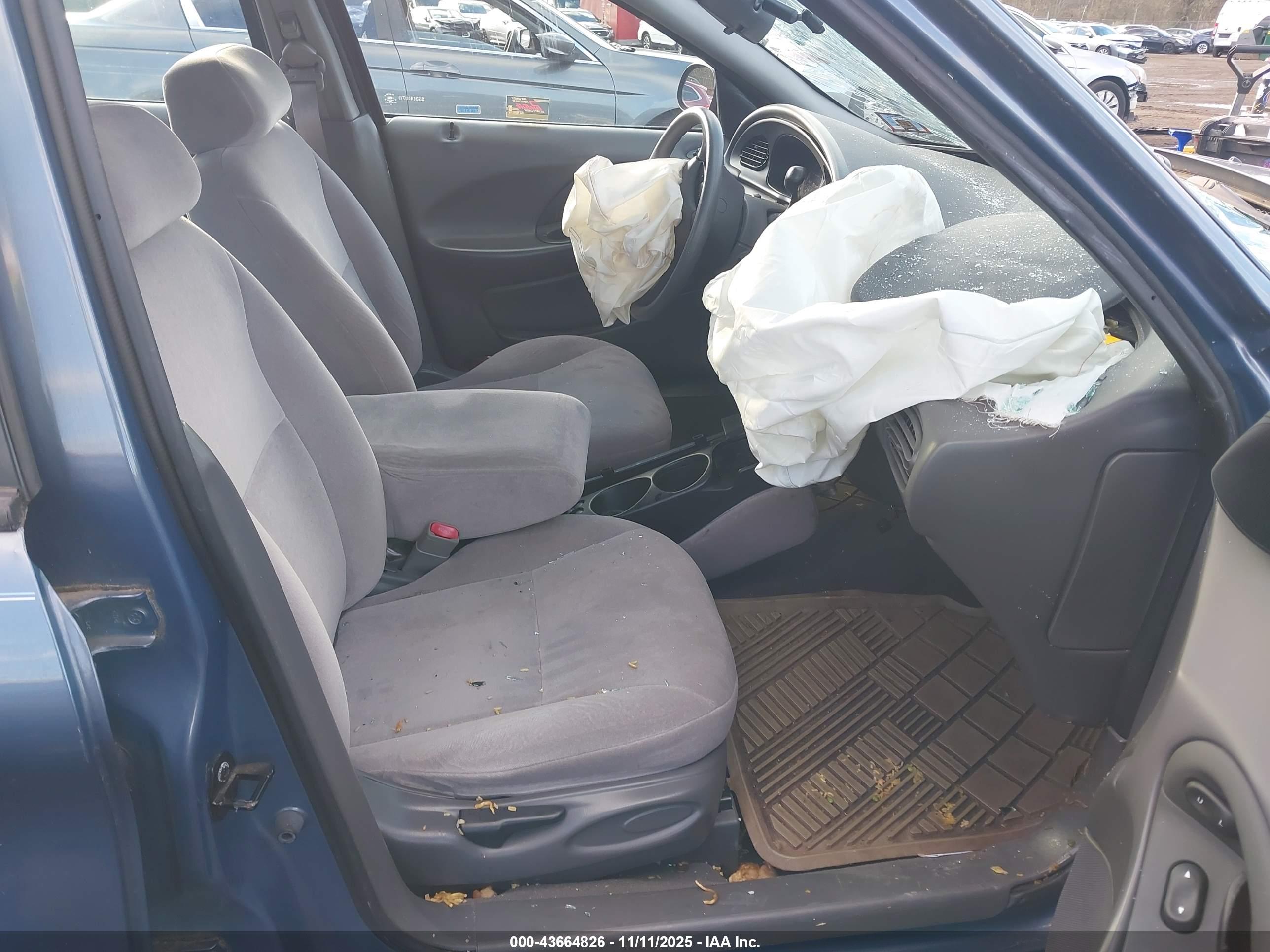 FORD TAURUS image 5