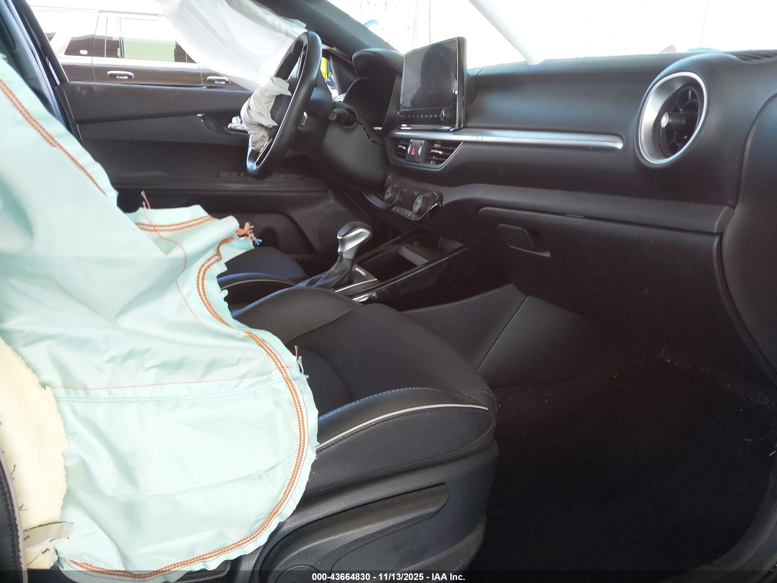 KIA FORTE image 5