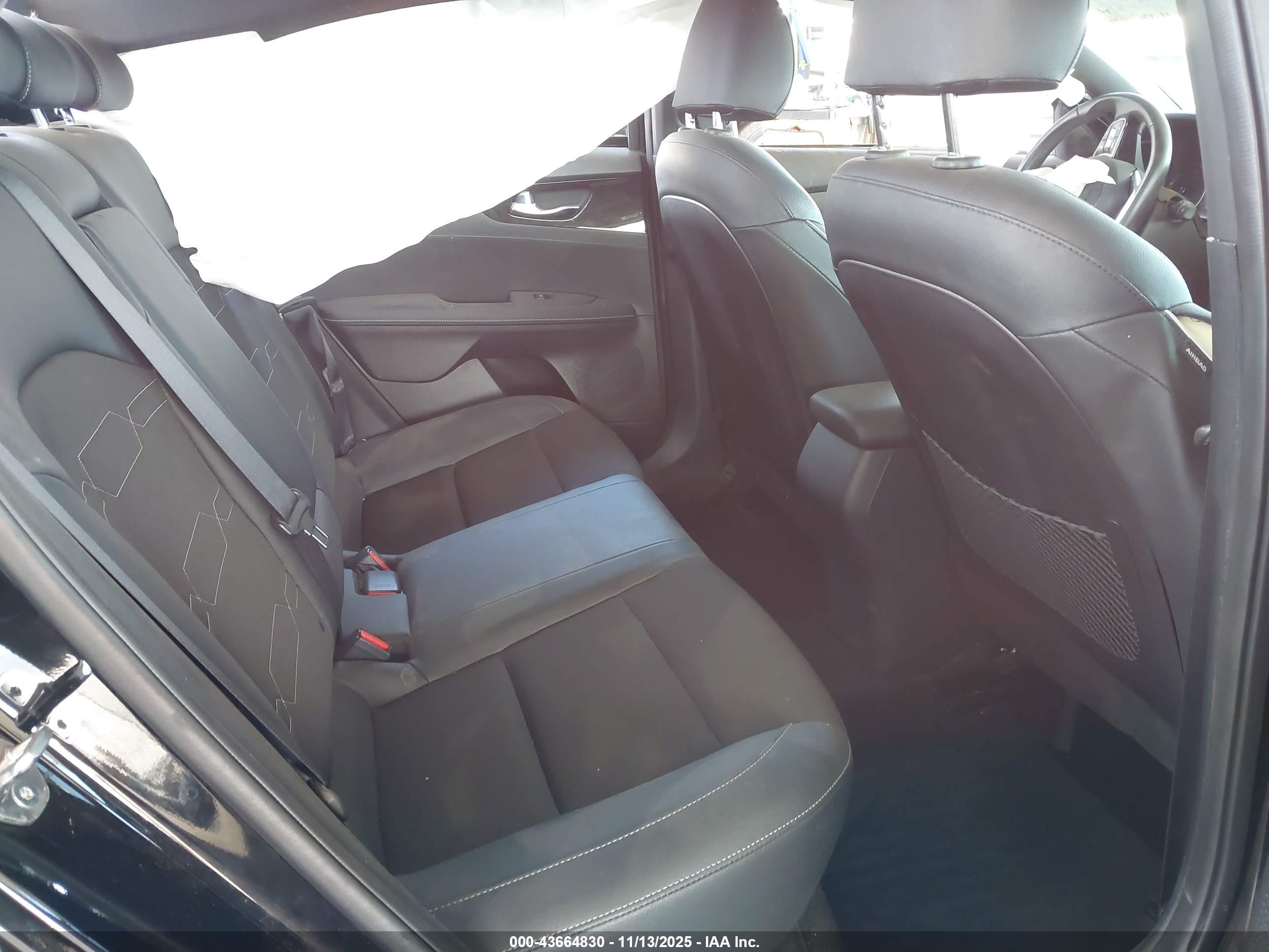 KIA FORTE image 8