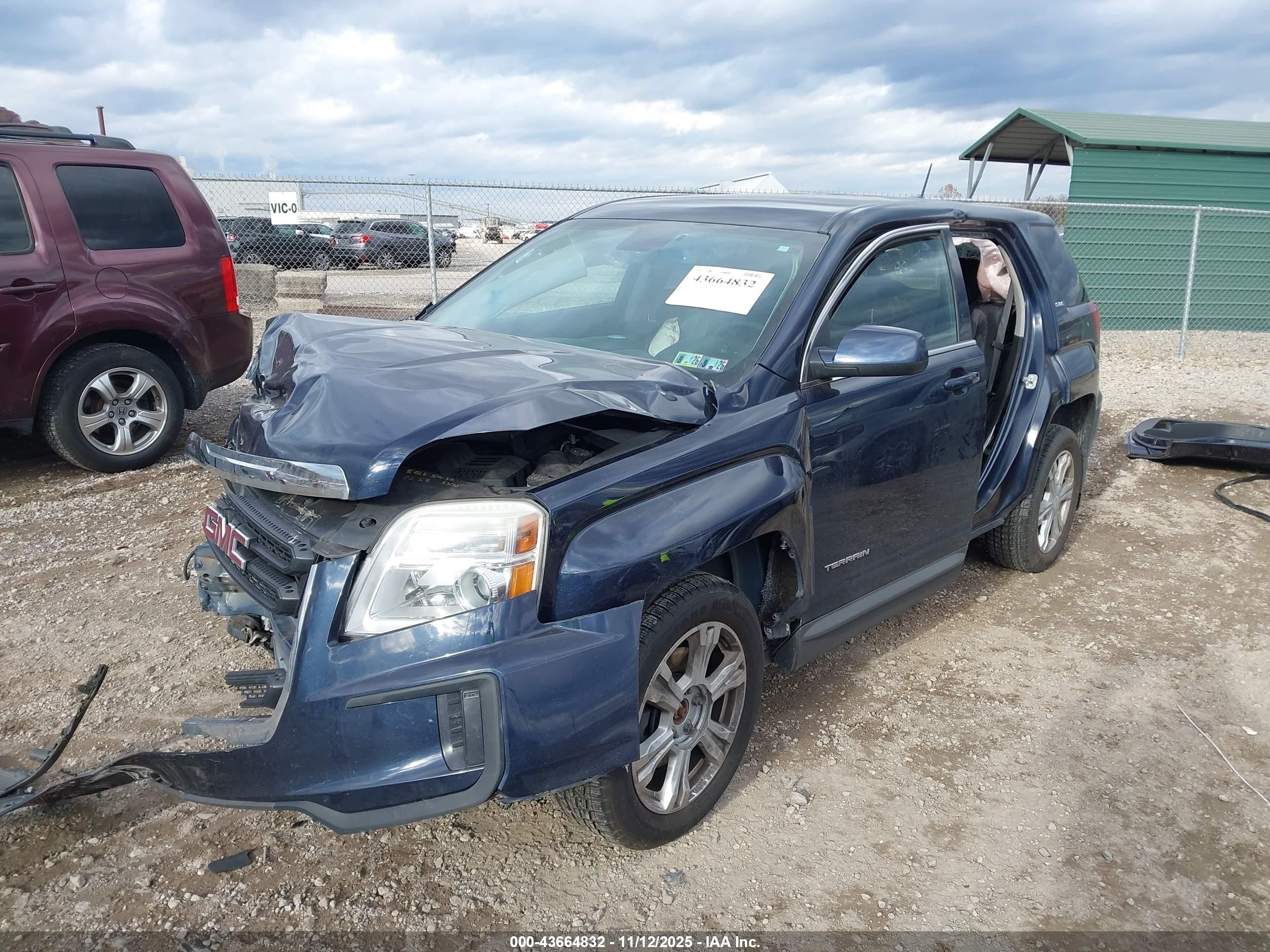 GMC TERRAIN image 6