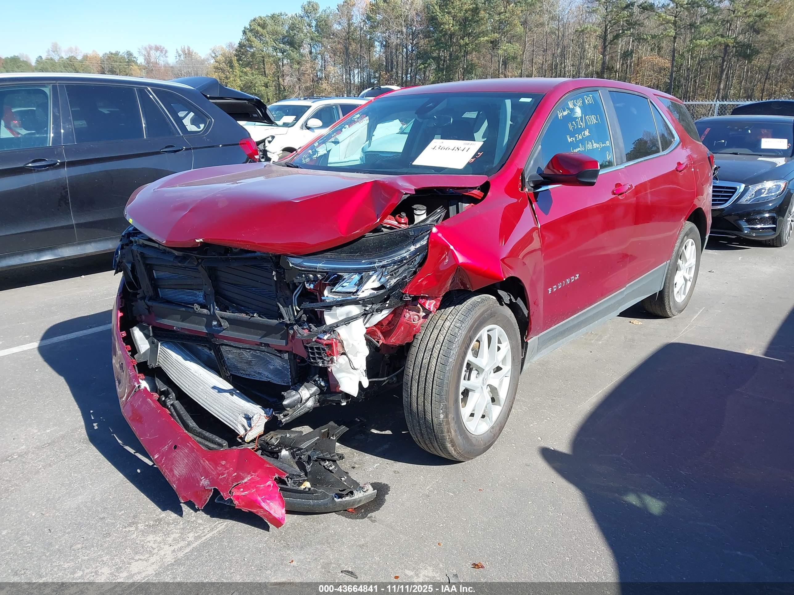CHEVROLET EQUINOX image 2