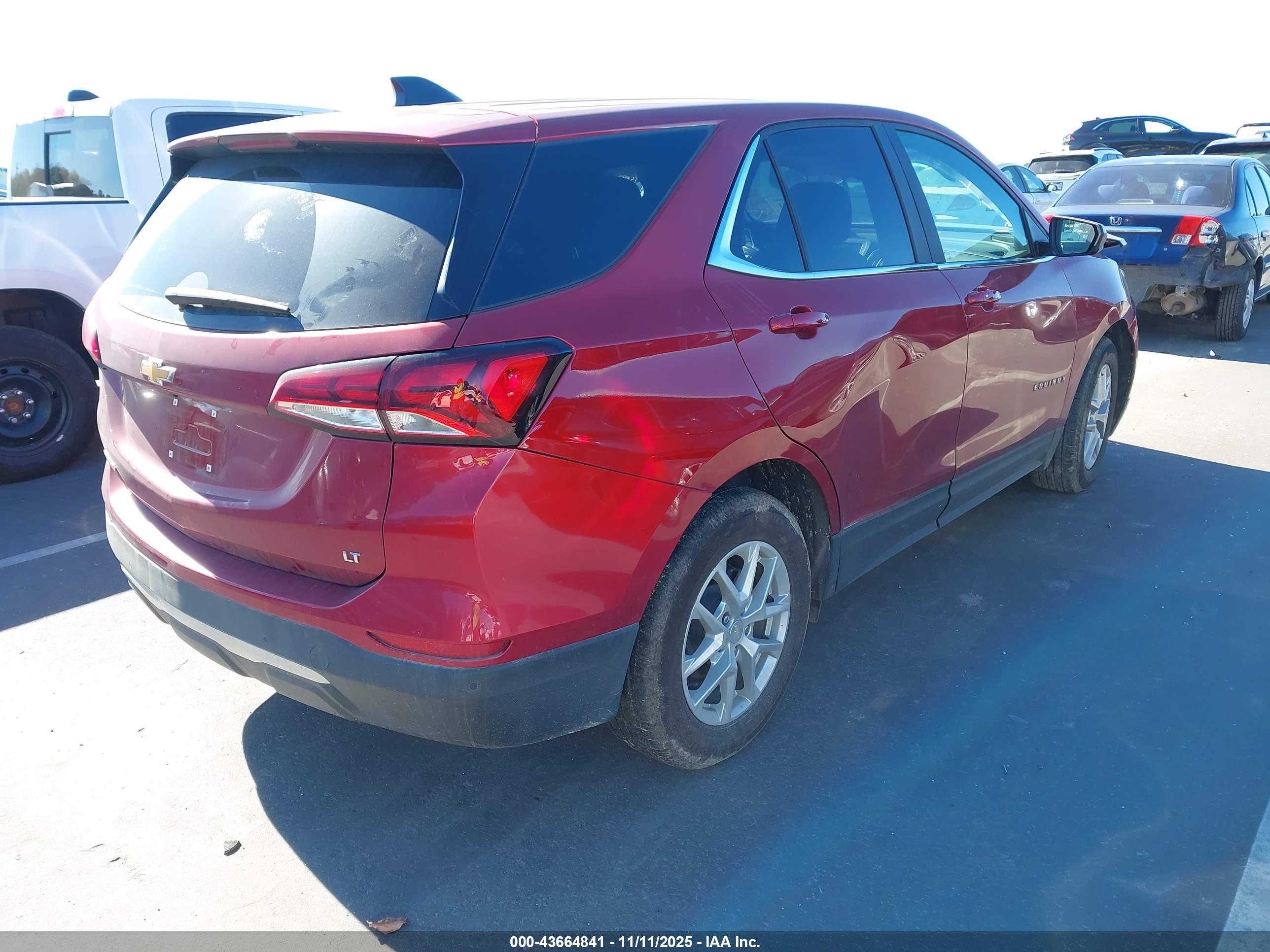 CHEVROLET EQUINOX image 4