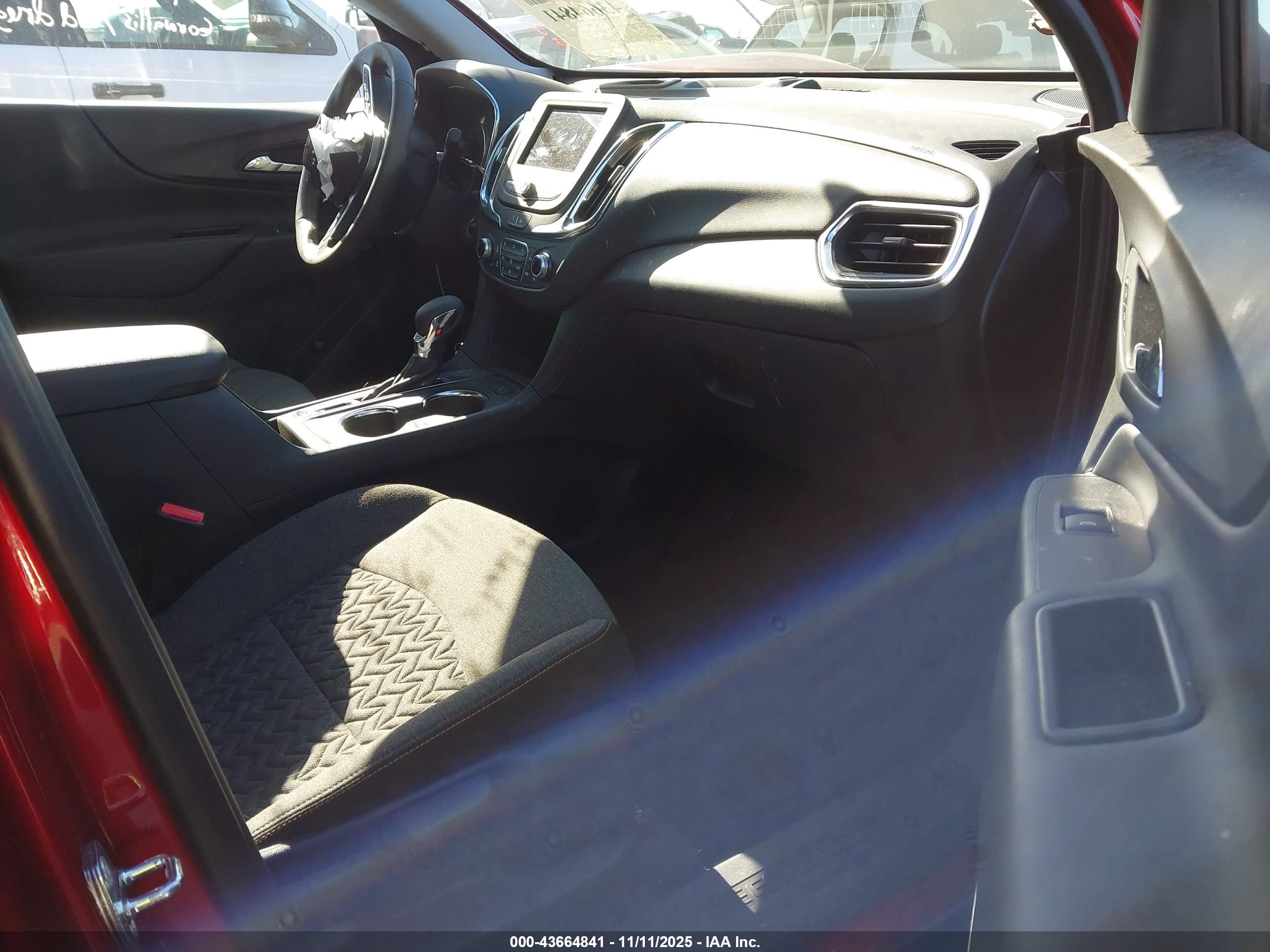 CHEVROLET EQUINOX image 5