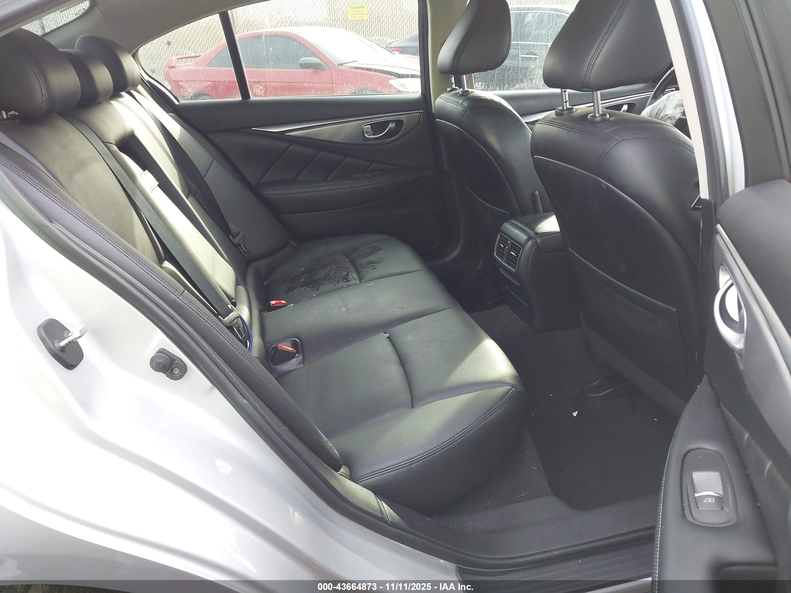INFINITI Q50 image 8