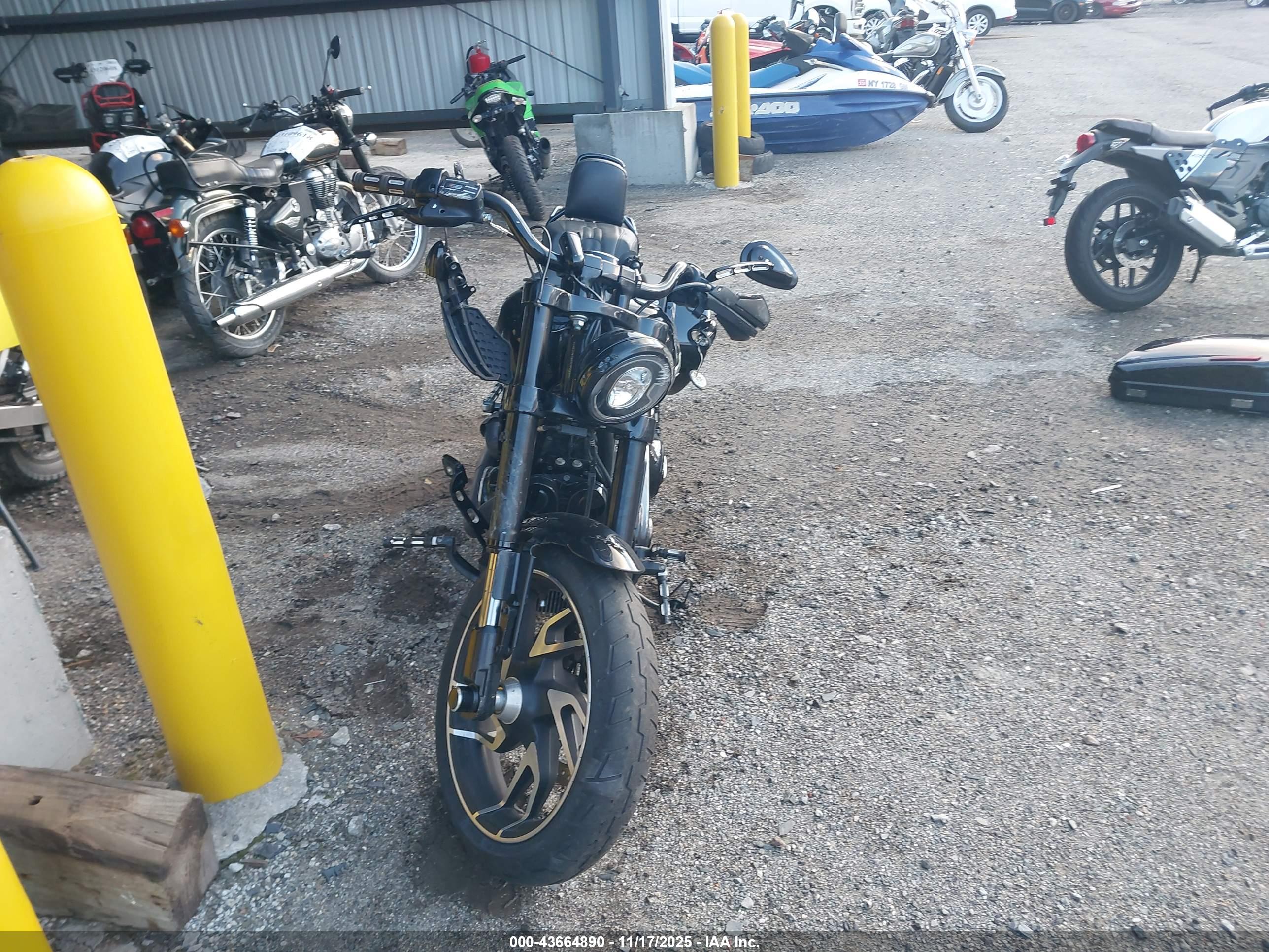 HARLEY-DAVIDSON FLSB image 5