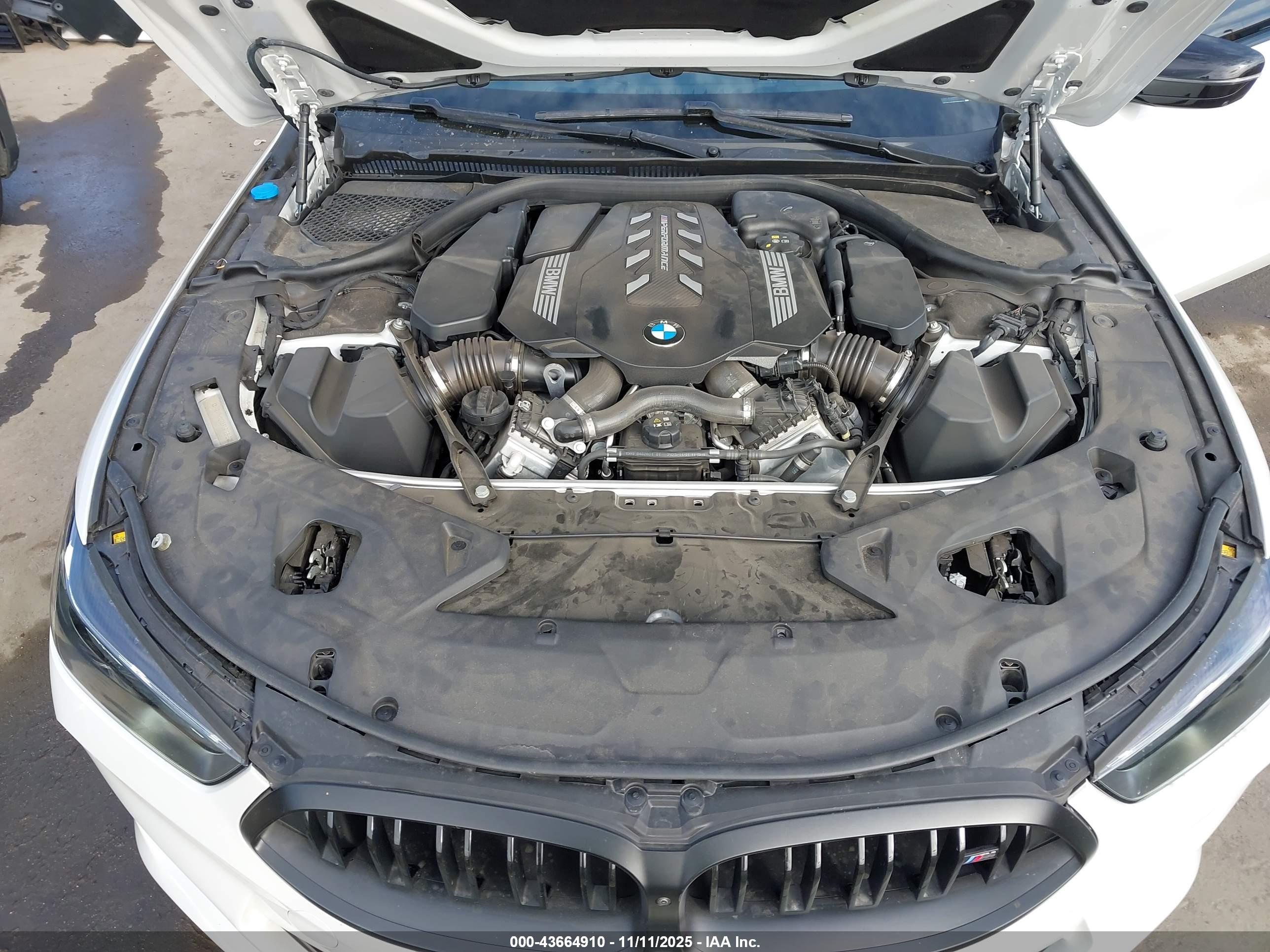 BMW M850I image 10