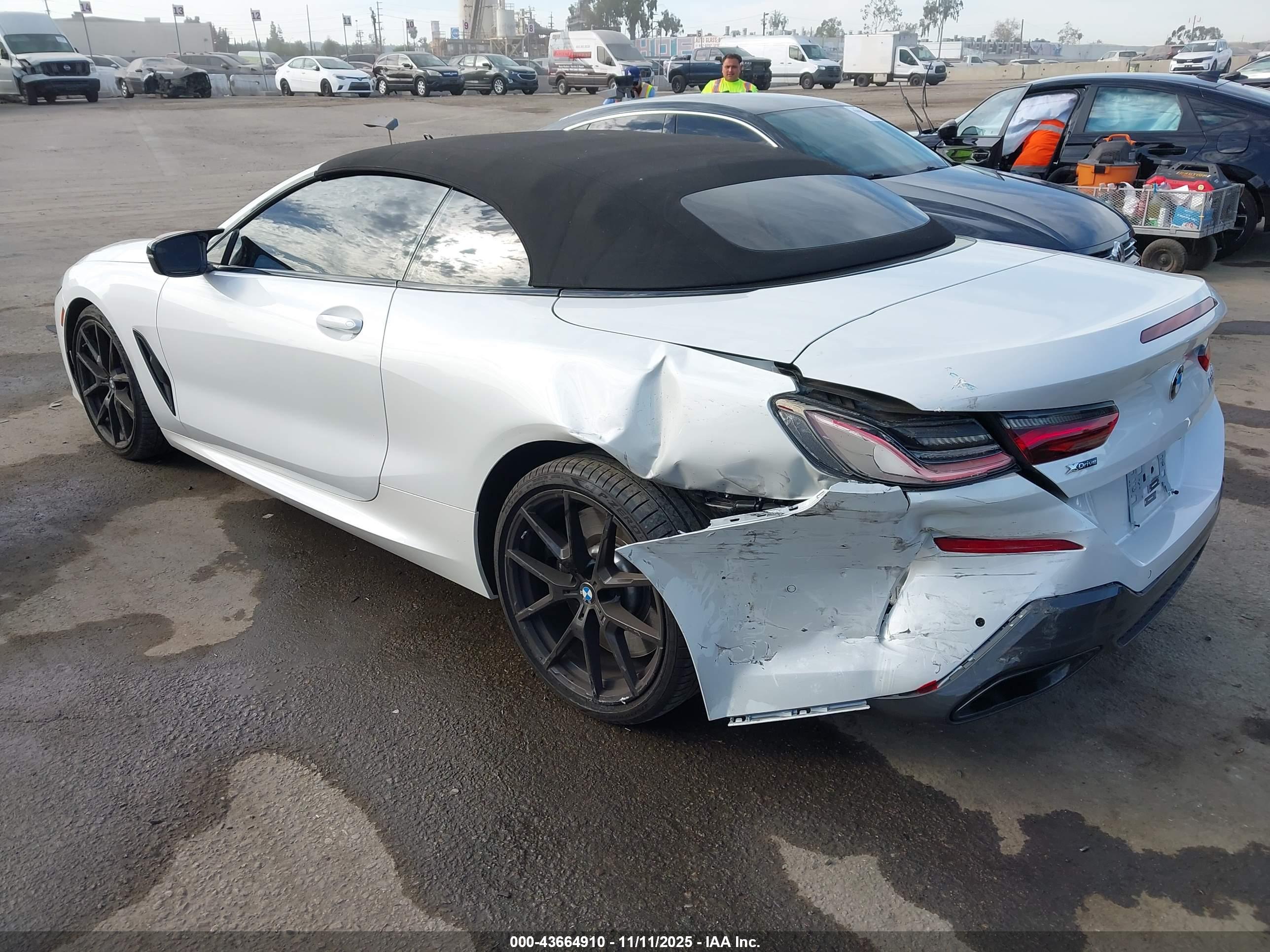 BMW M850I image 3