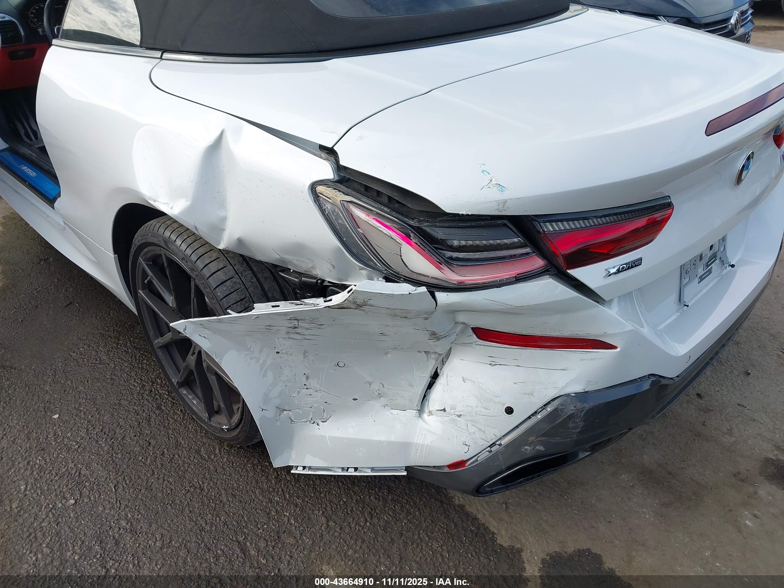 BMW M850I image 6