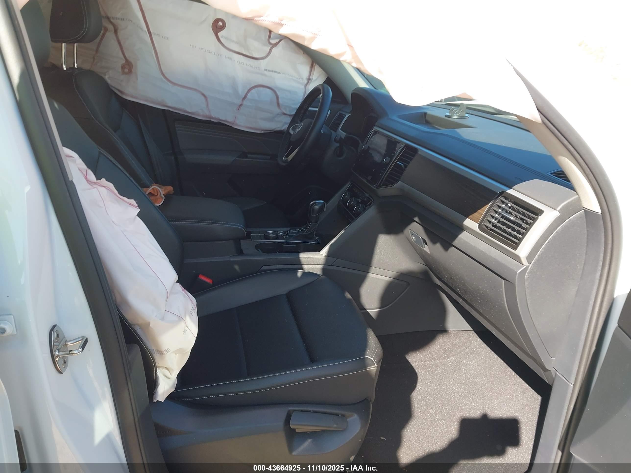 VOLKSWAGEN ATLAS image 5