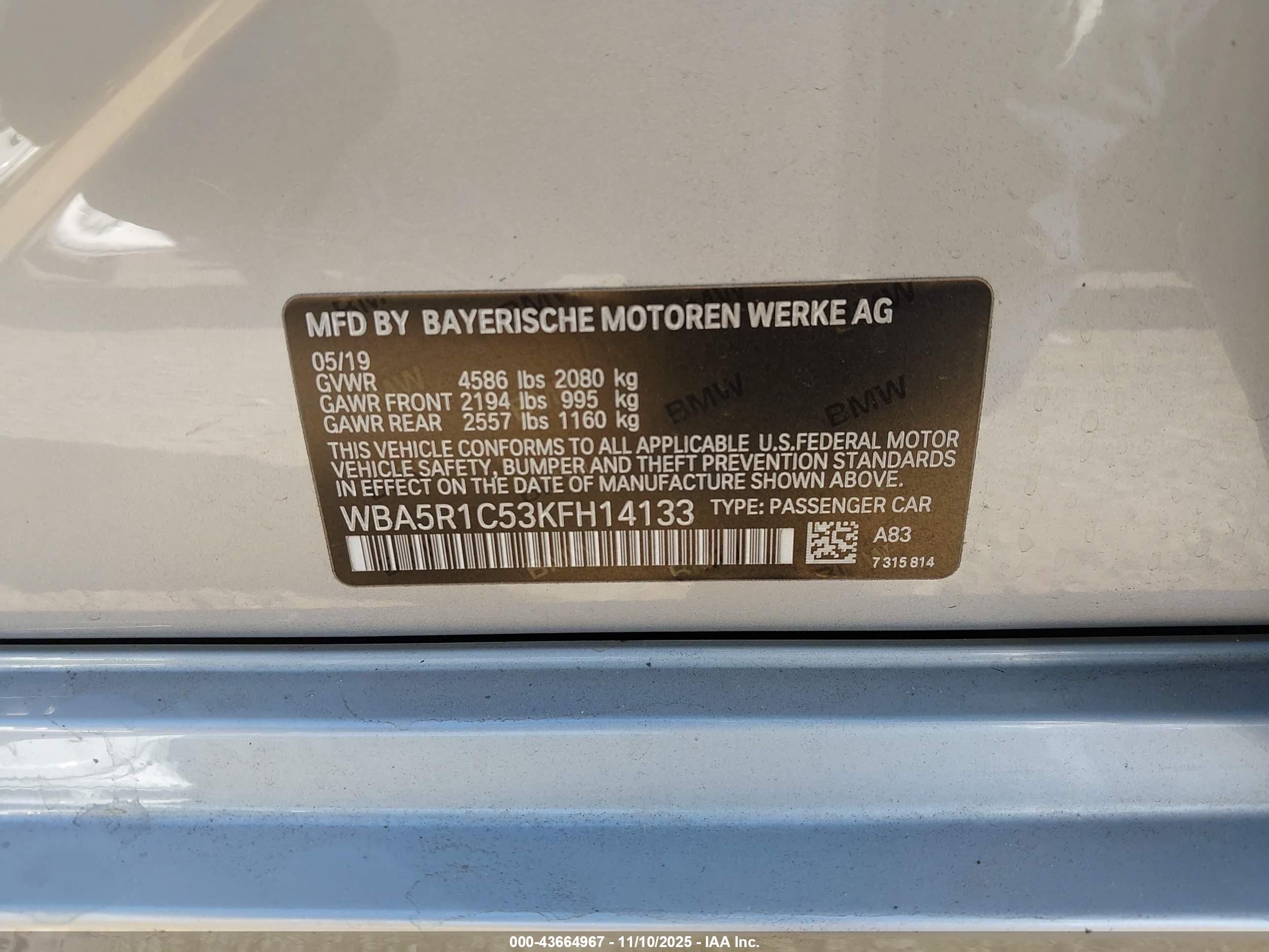 BMW 330I image 9