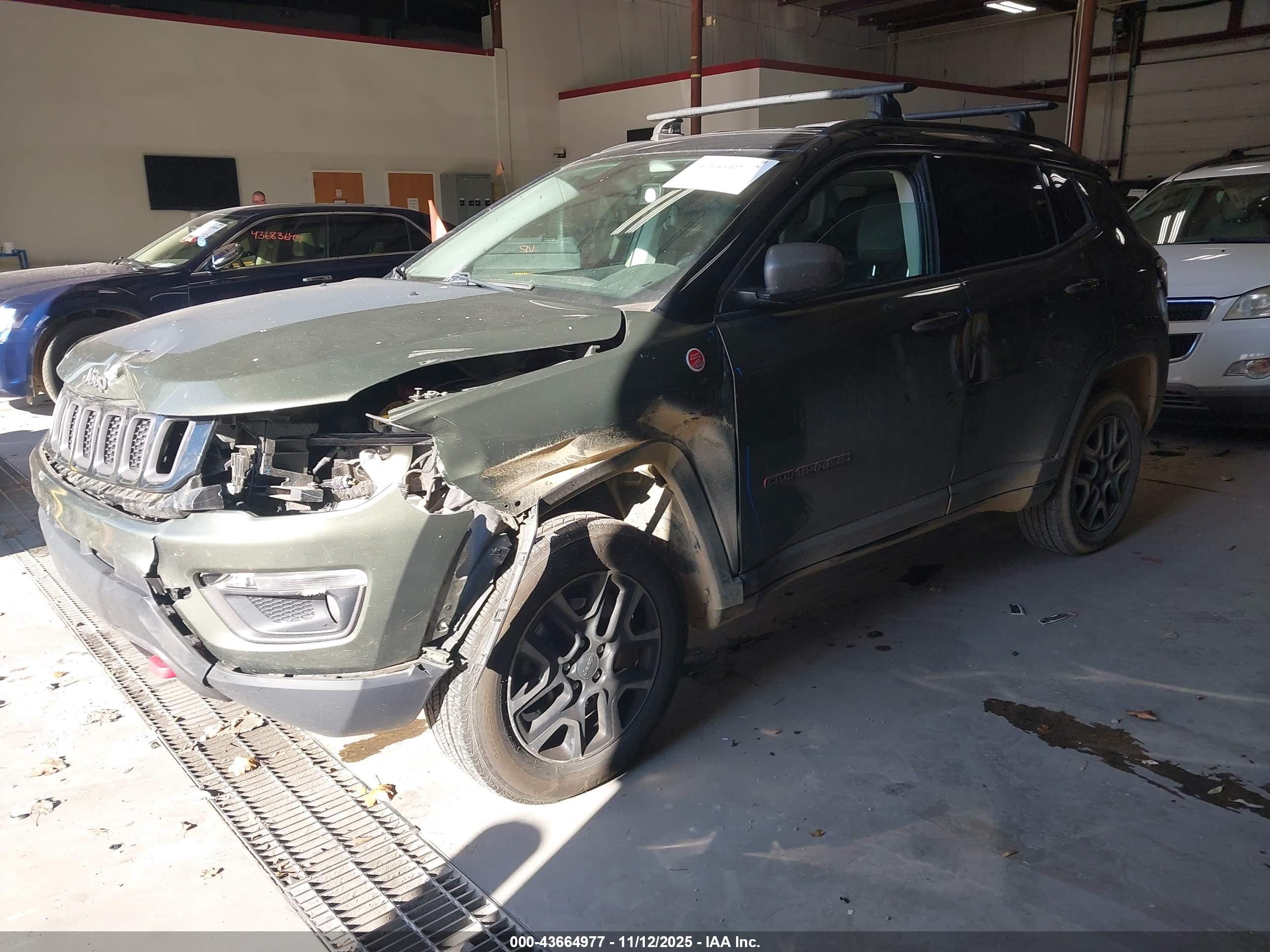 JEEP COMPASS image 2