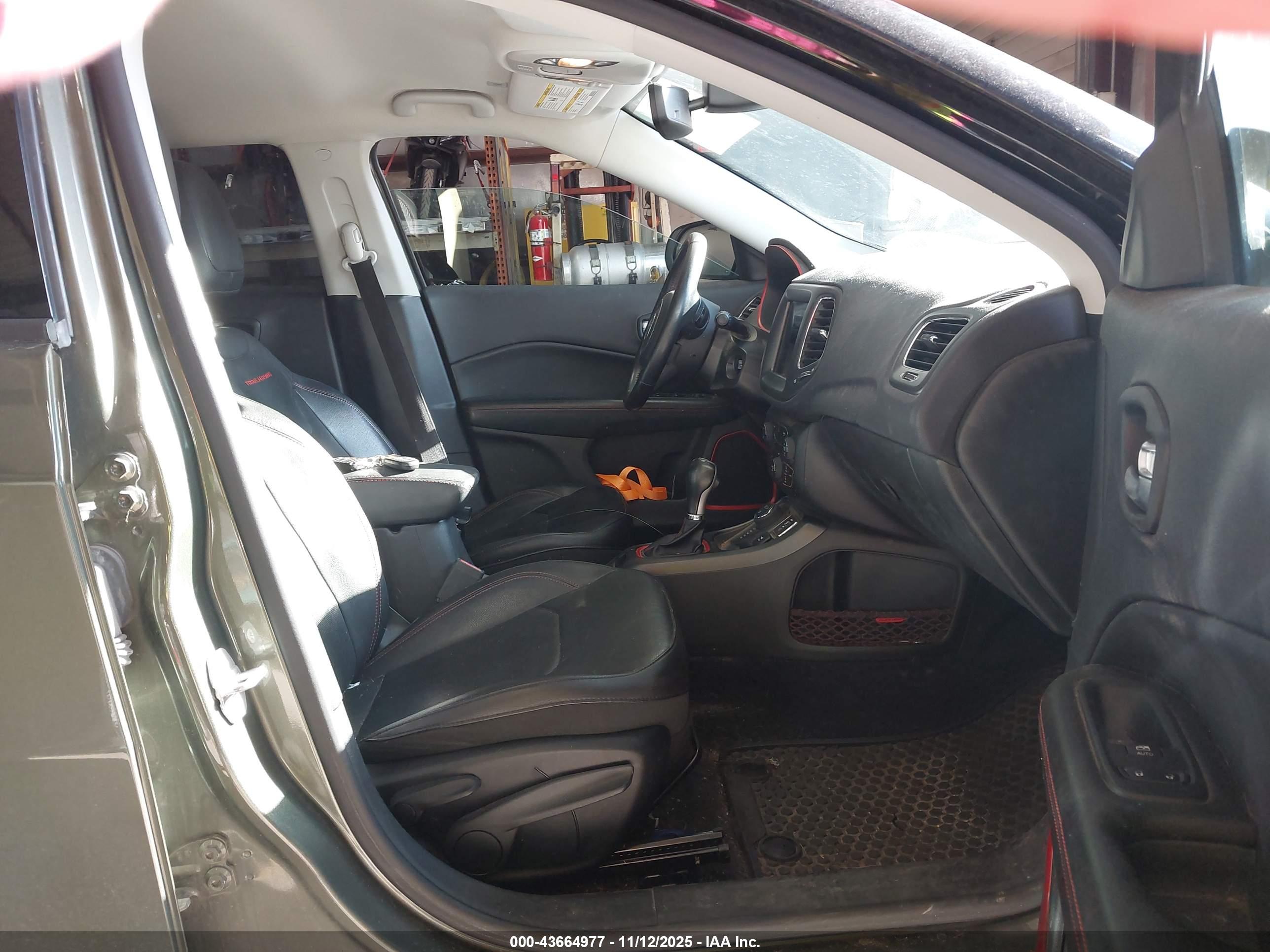 JEEP COMPASS image 5
