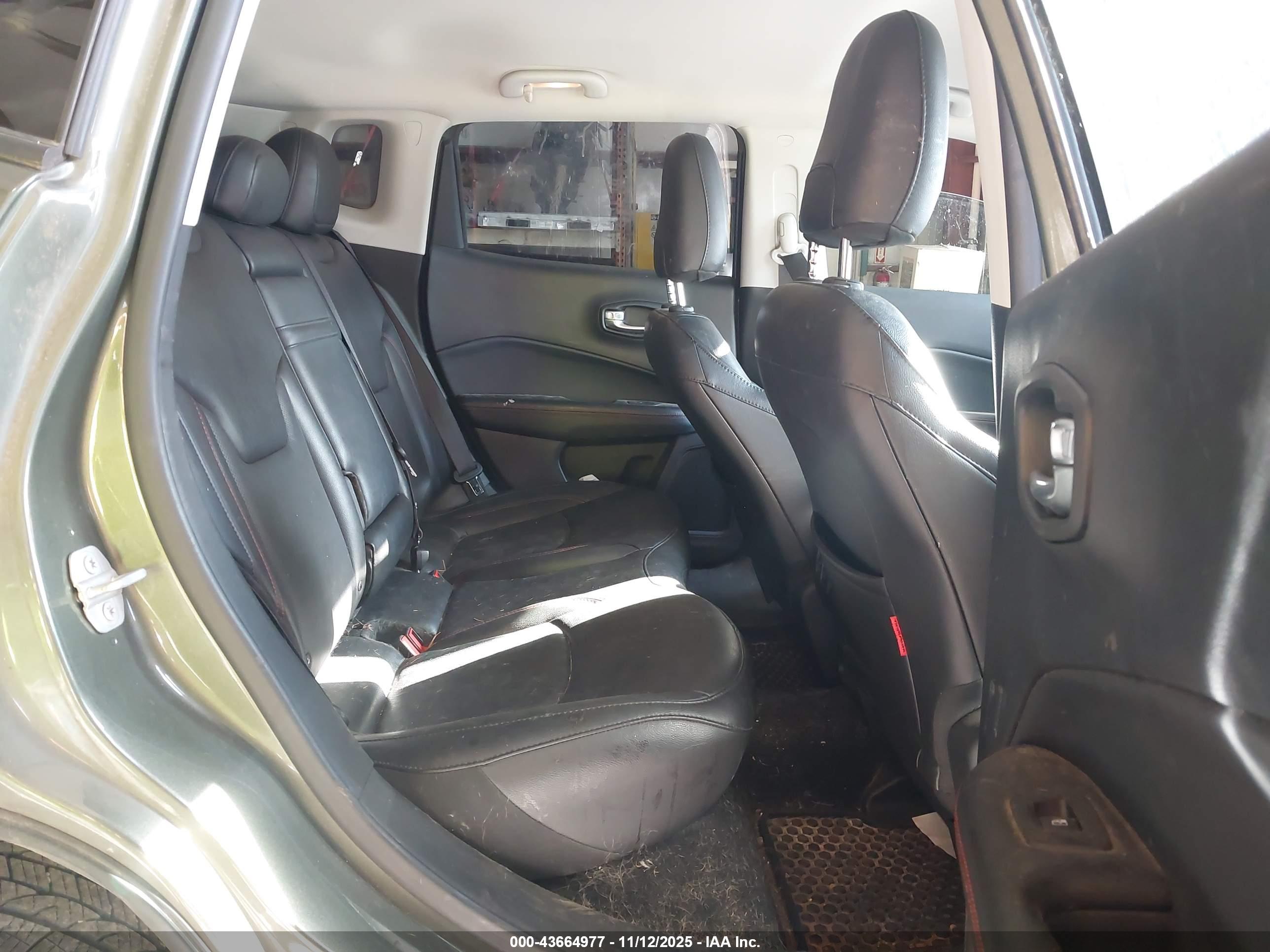 JEEP COMPASS image 8