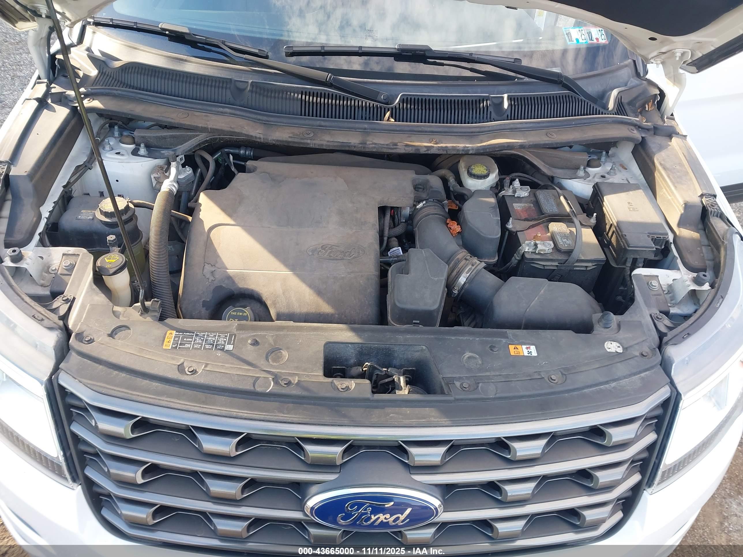 FORD EXPLORER image 10