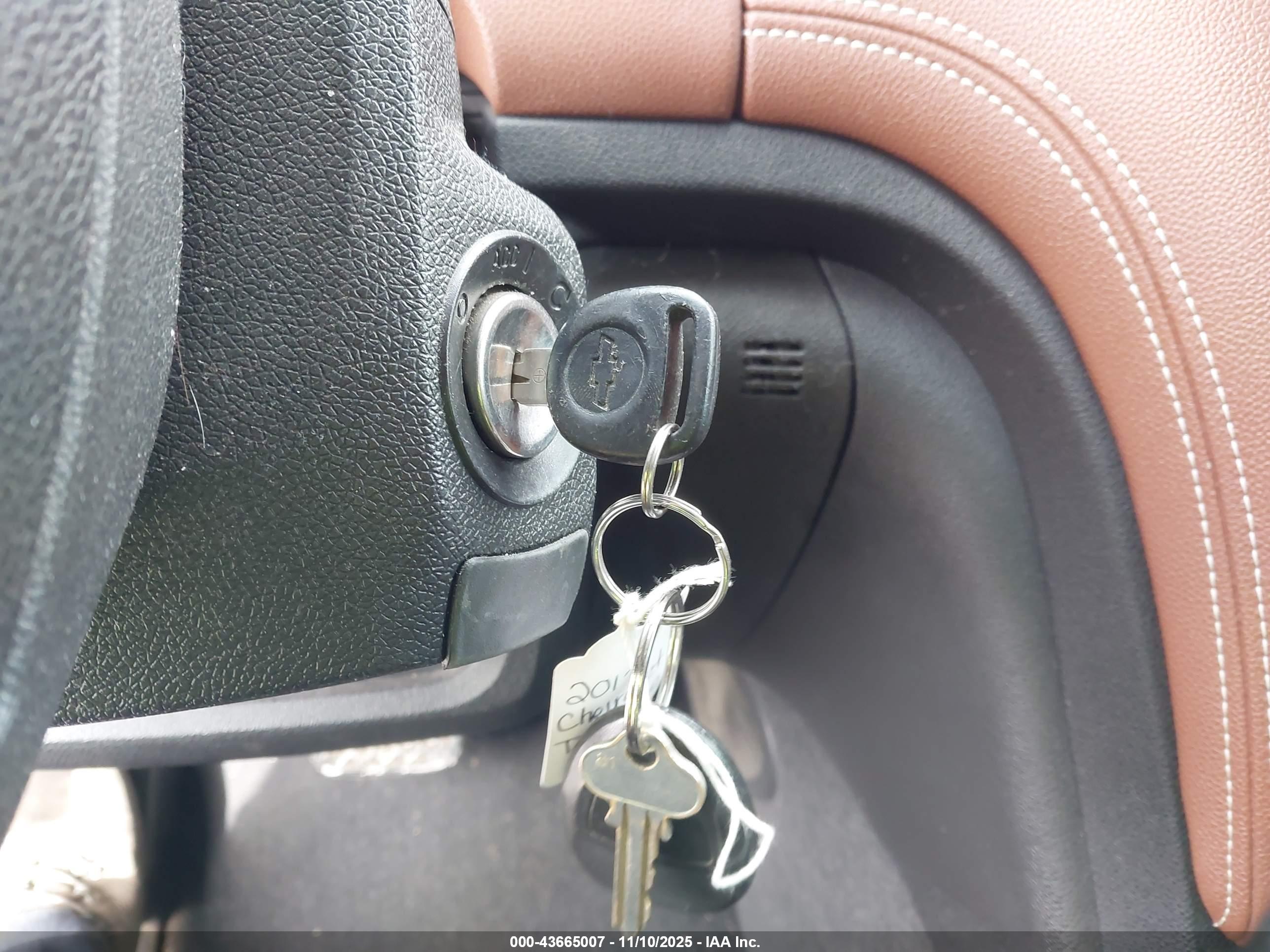 CHEVROLET TRAVERSE image 11